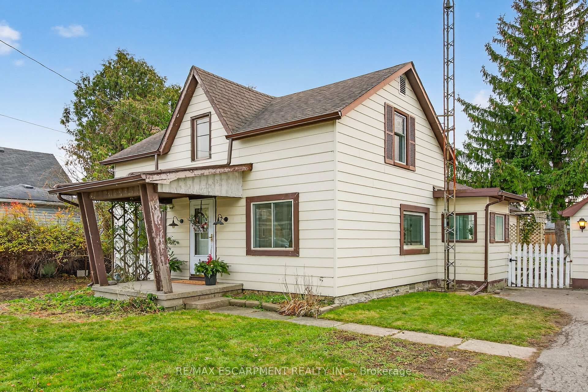 17 Oneida Street photo 5