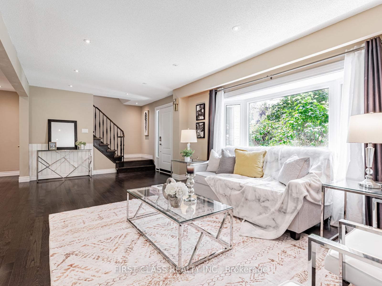 97 Bridlewood Boulevard photo 5