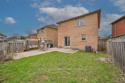 116 Heartleaf Crescent photo 38