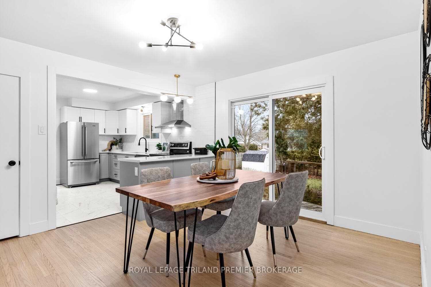 932 Dalkeith Avenue photo 11