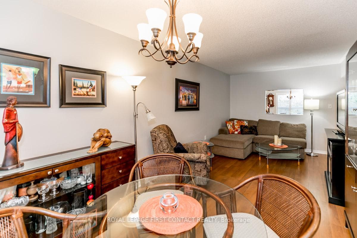 5 KELLY Place photo 12