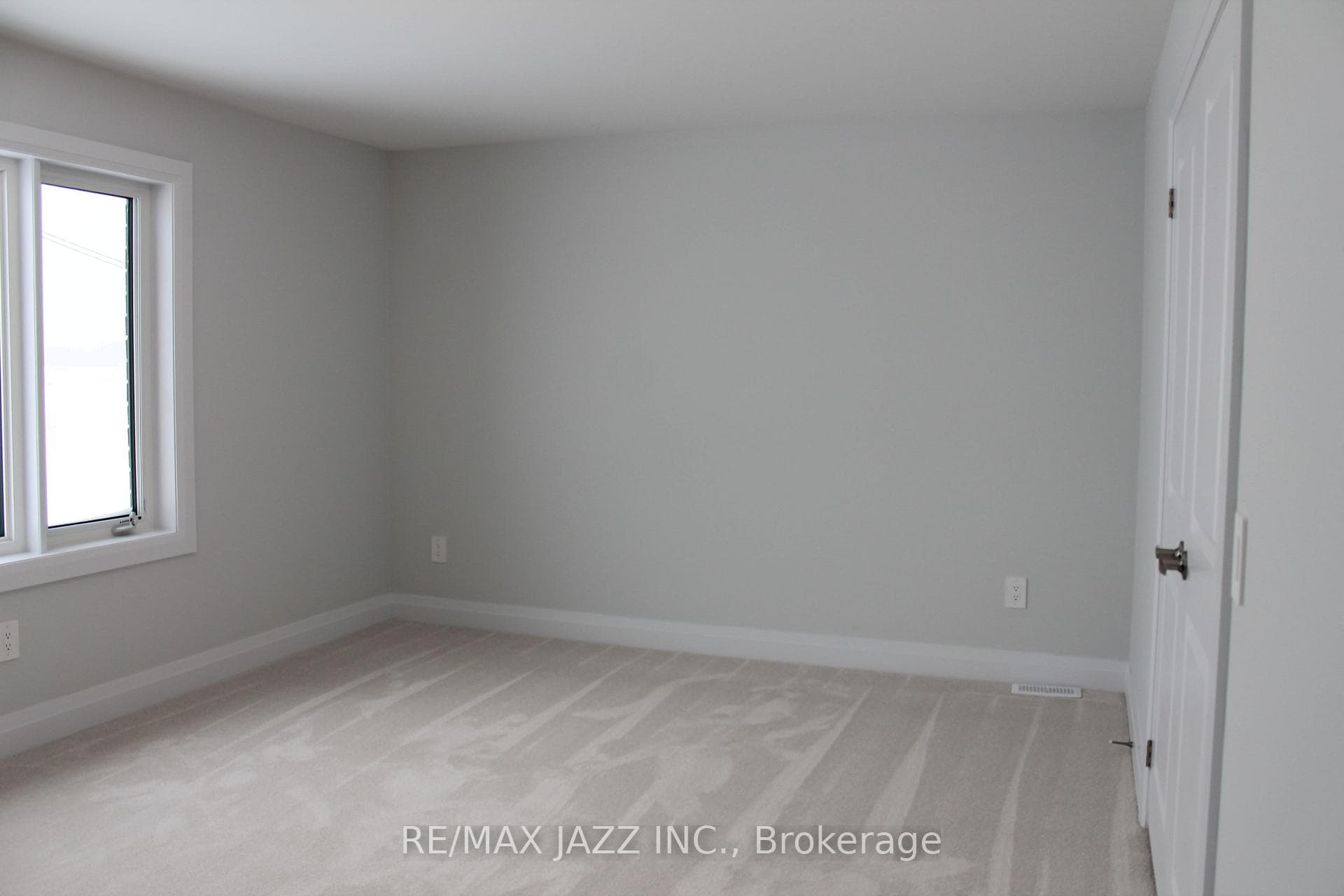 60 Butler Boulevard photo 9
