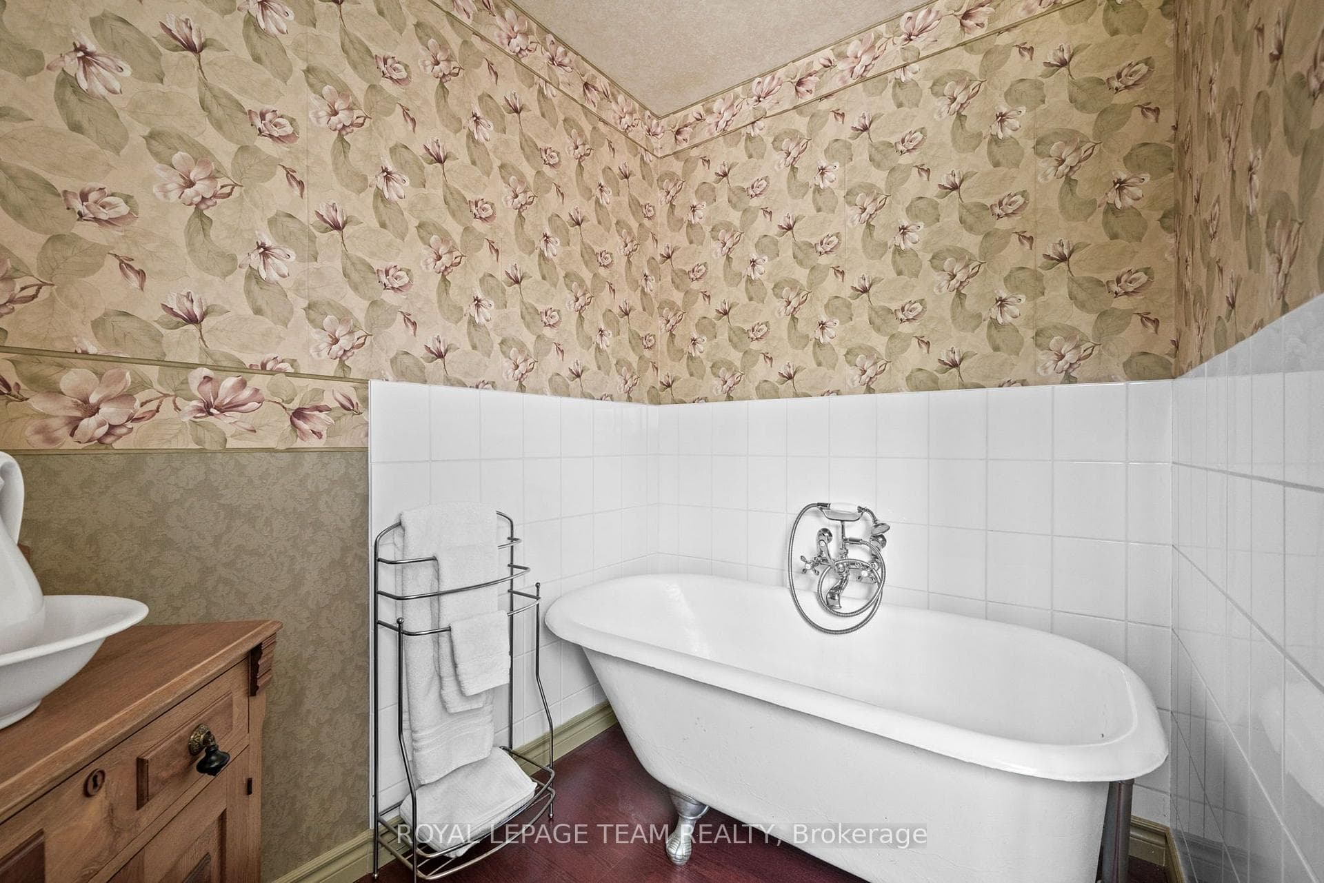 9123 Mcarton Road photo 33