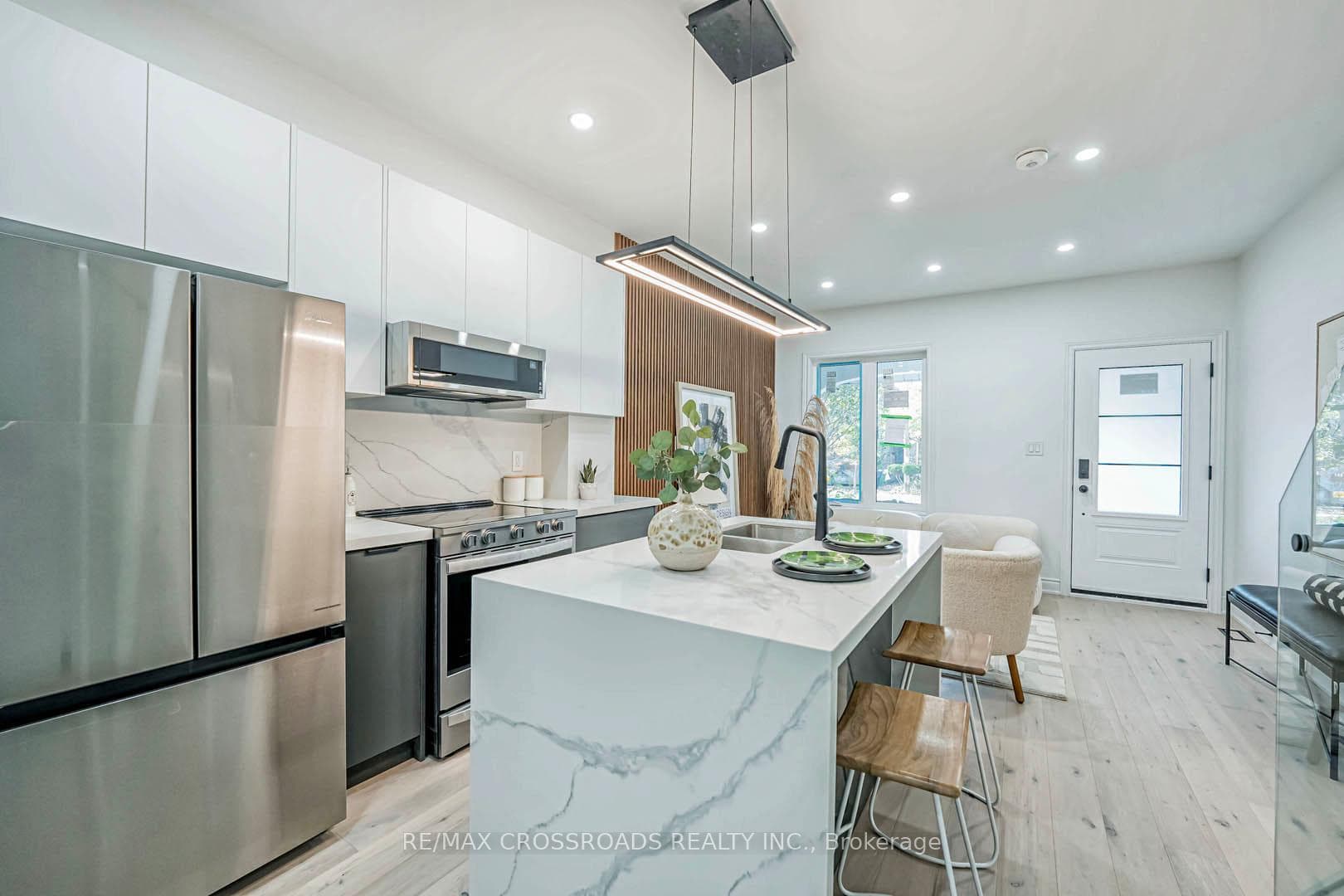 191 Parkmount Road photo 13