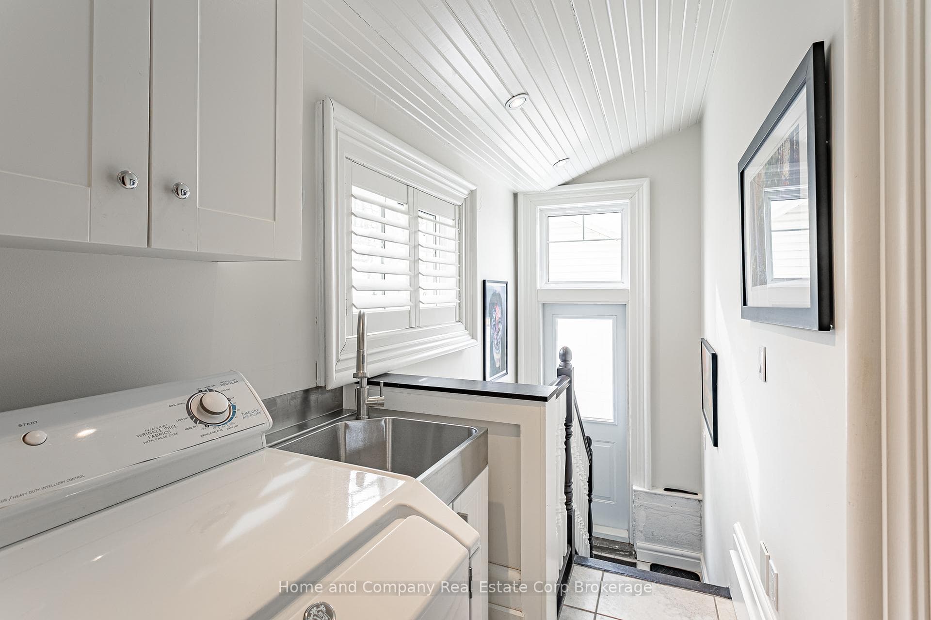 185 ALBERT Street photo 33