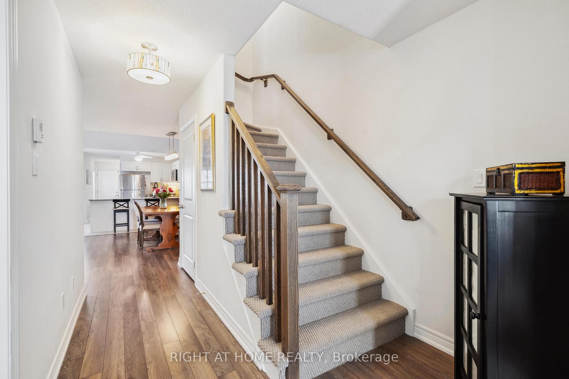 274 Strachan Street photo 5