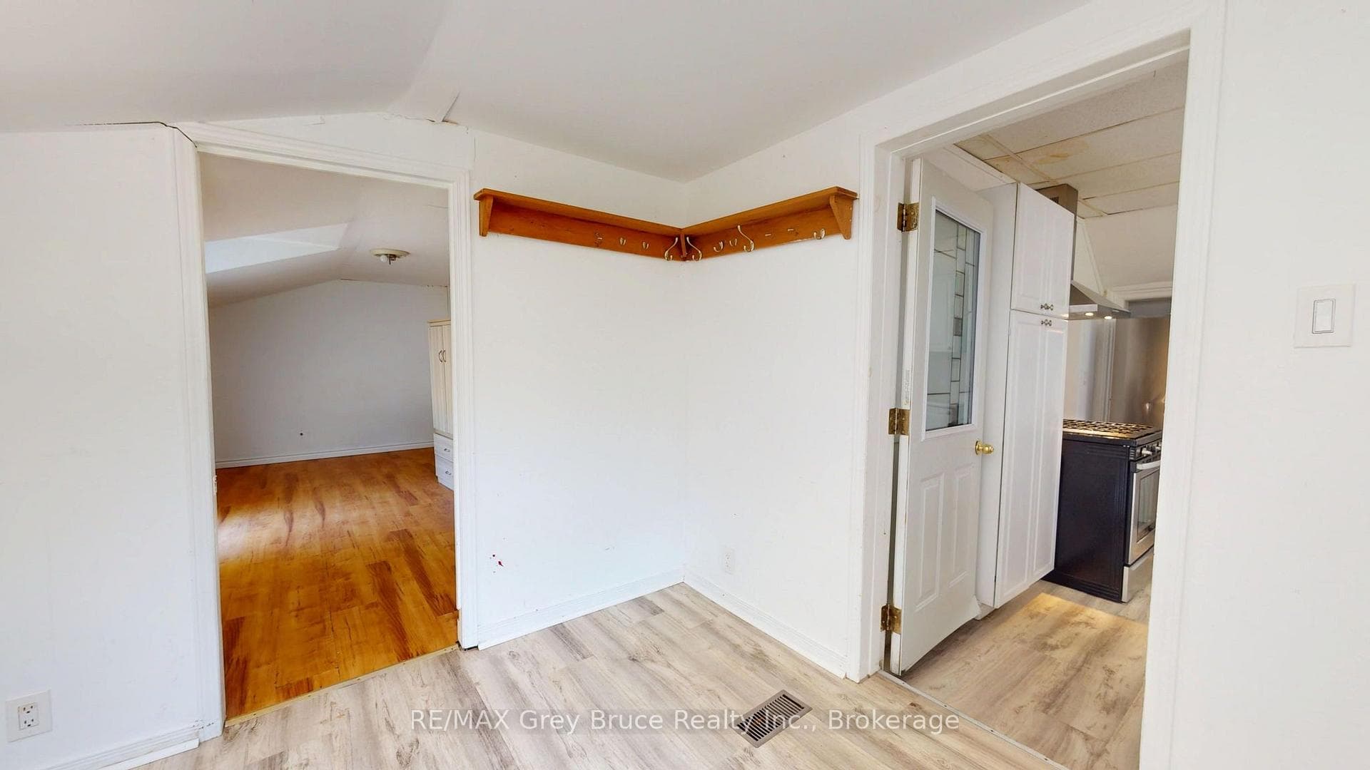 218 Denmark Street photo 17
