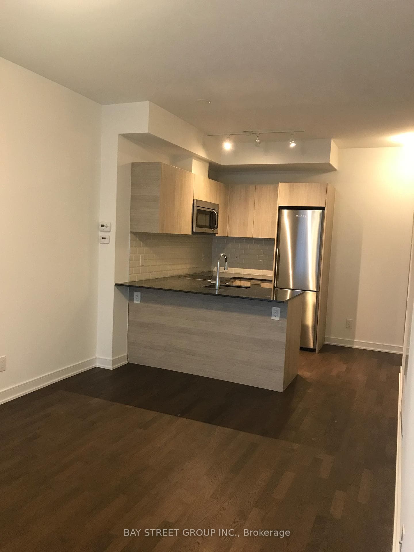 57 St Joseph Street Unit 610 photo 3