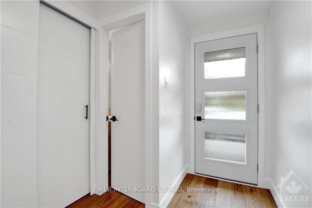909E ELMSMERE Drive Unit E photo 4