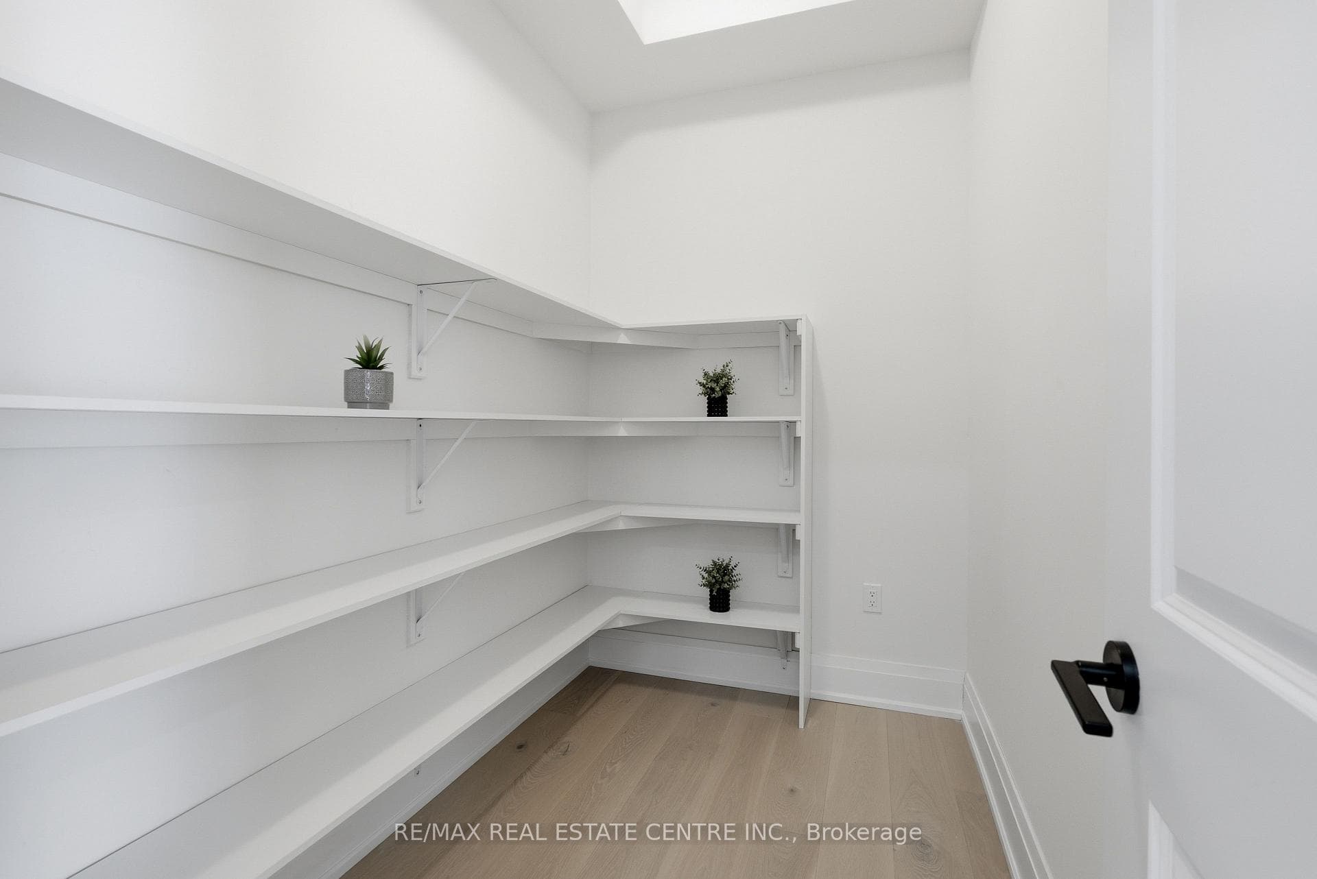 145 Brant Drive photo 15