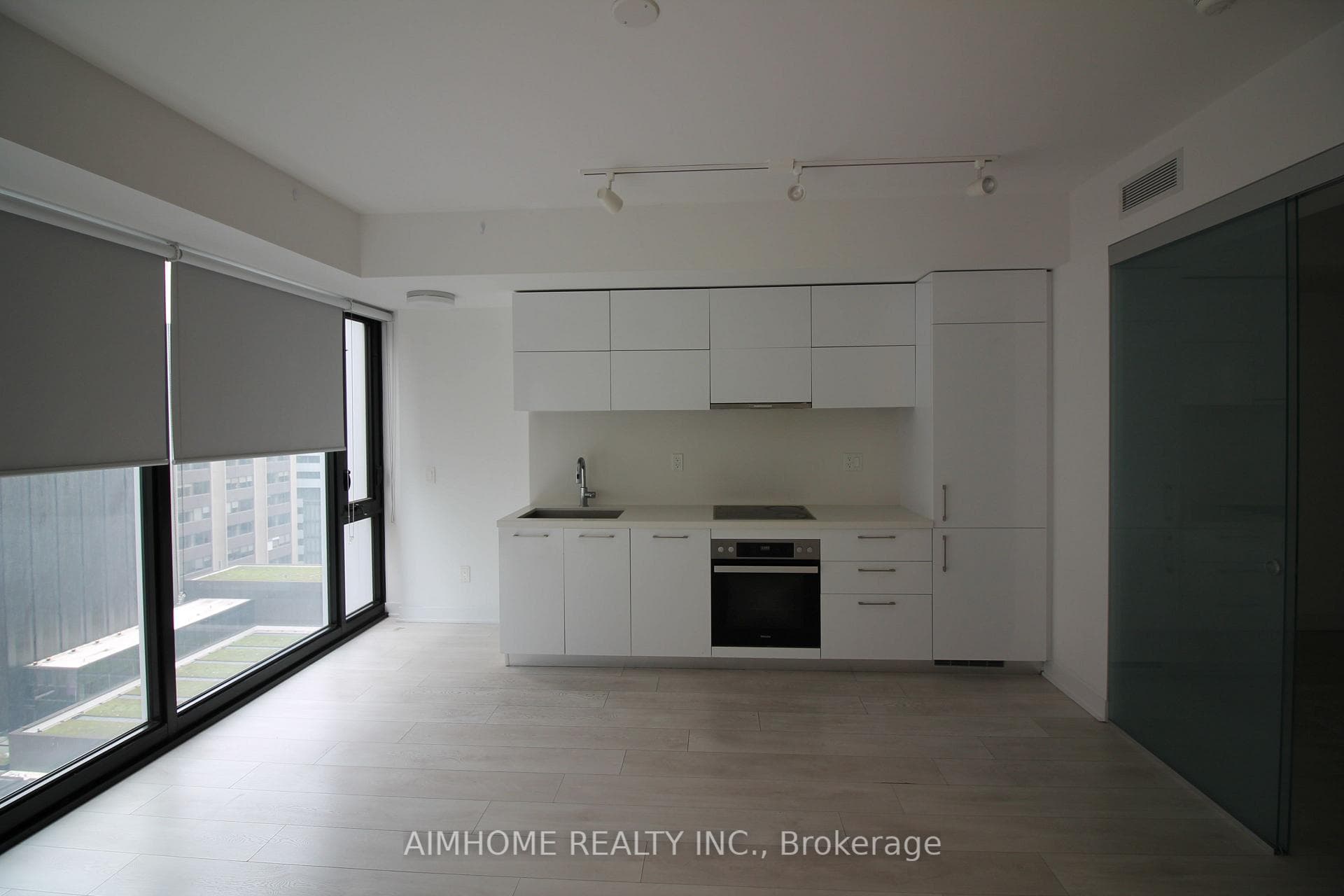 188 Cumberland Street Unit 1508 photo 3