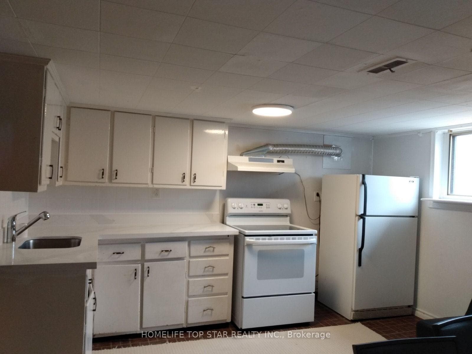 37 MacDonald Avenue photo 4