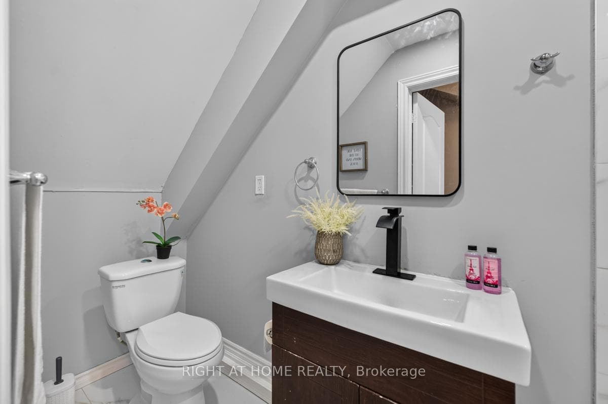 101 Wilmont Court photo 44