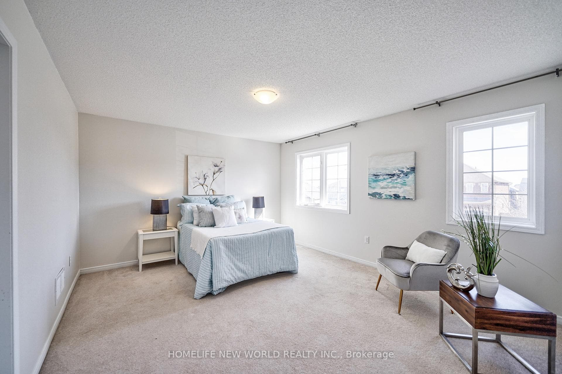 1402 Kellough Street photo 22