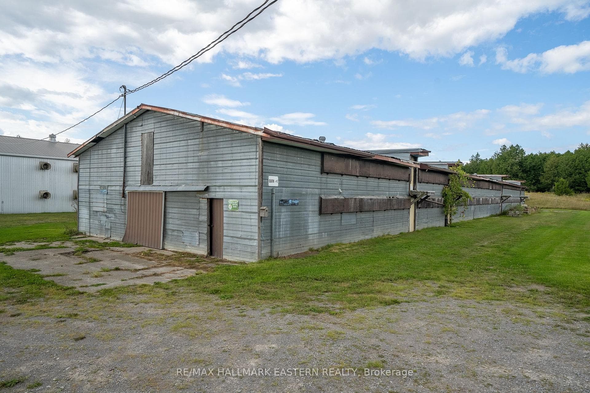 Chicken barn 1
