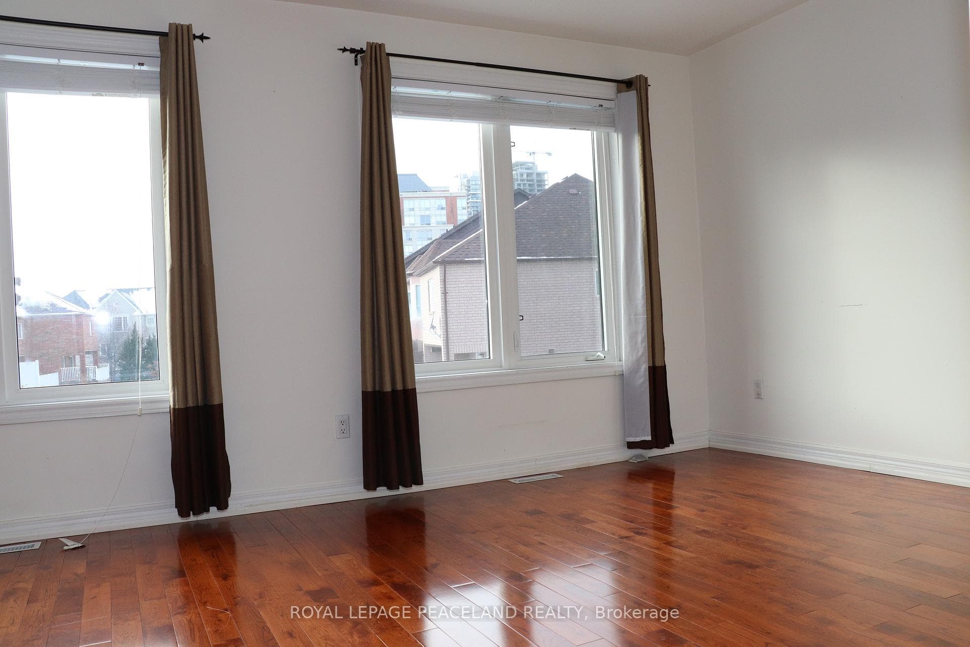 10 Dahlia Road photo 12