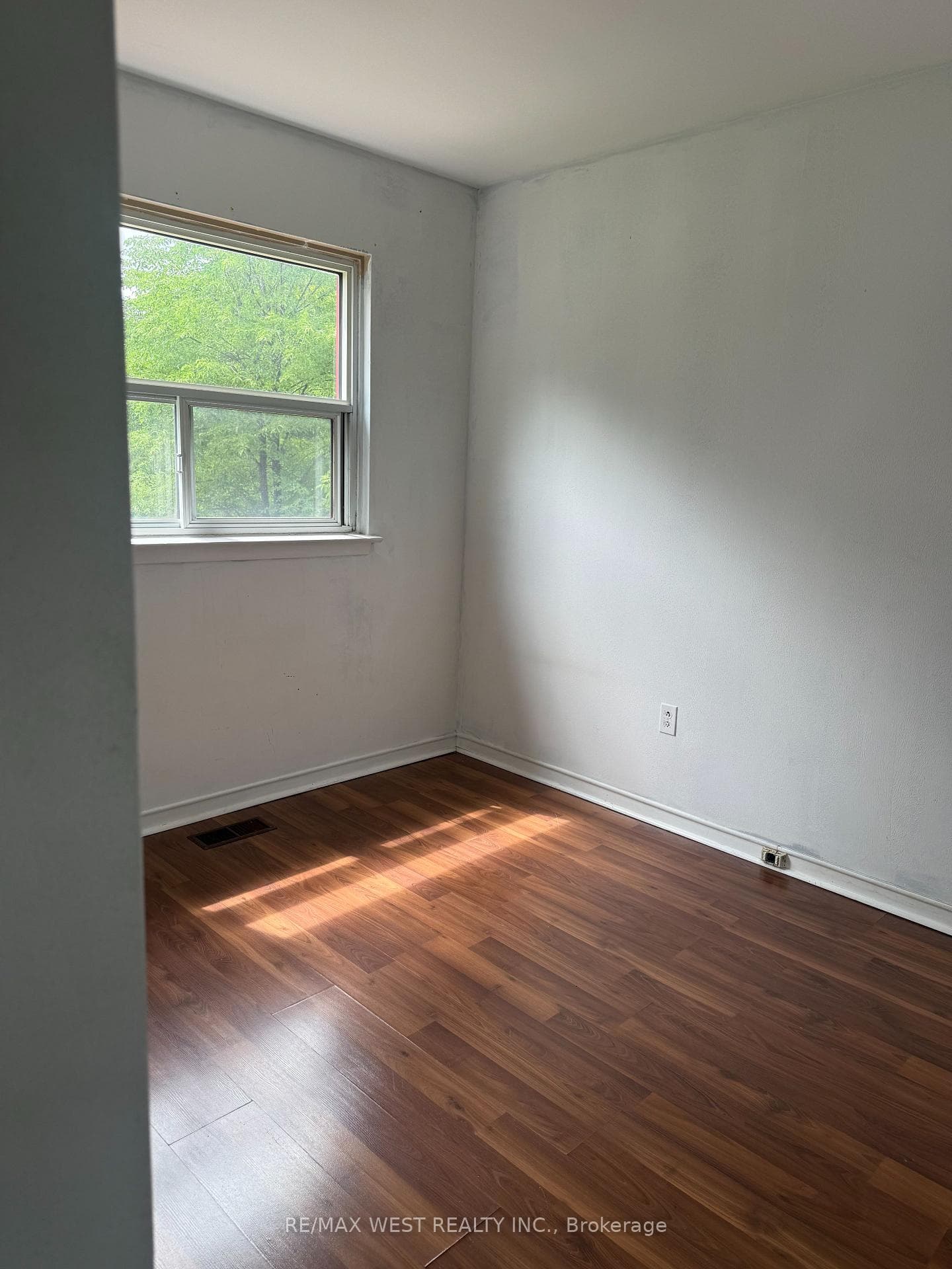 182 Ruggles Avenue Unit 3 photo 11