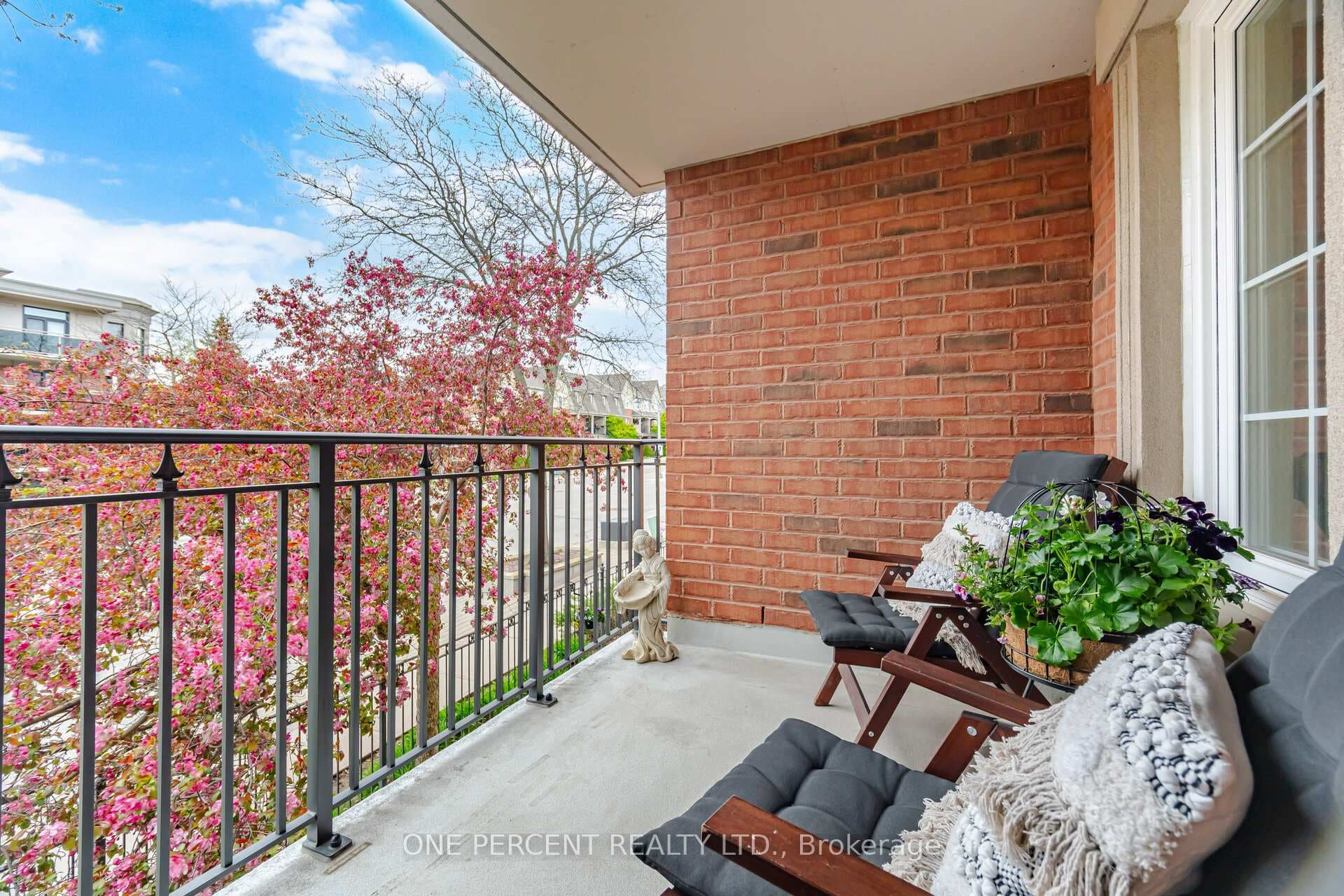 2301 Parkhaven Boulevard Unit 208 photo 28