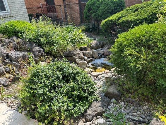 787 Cummer Avenue photo 3