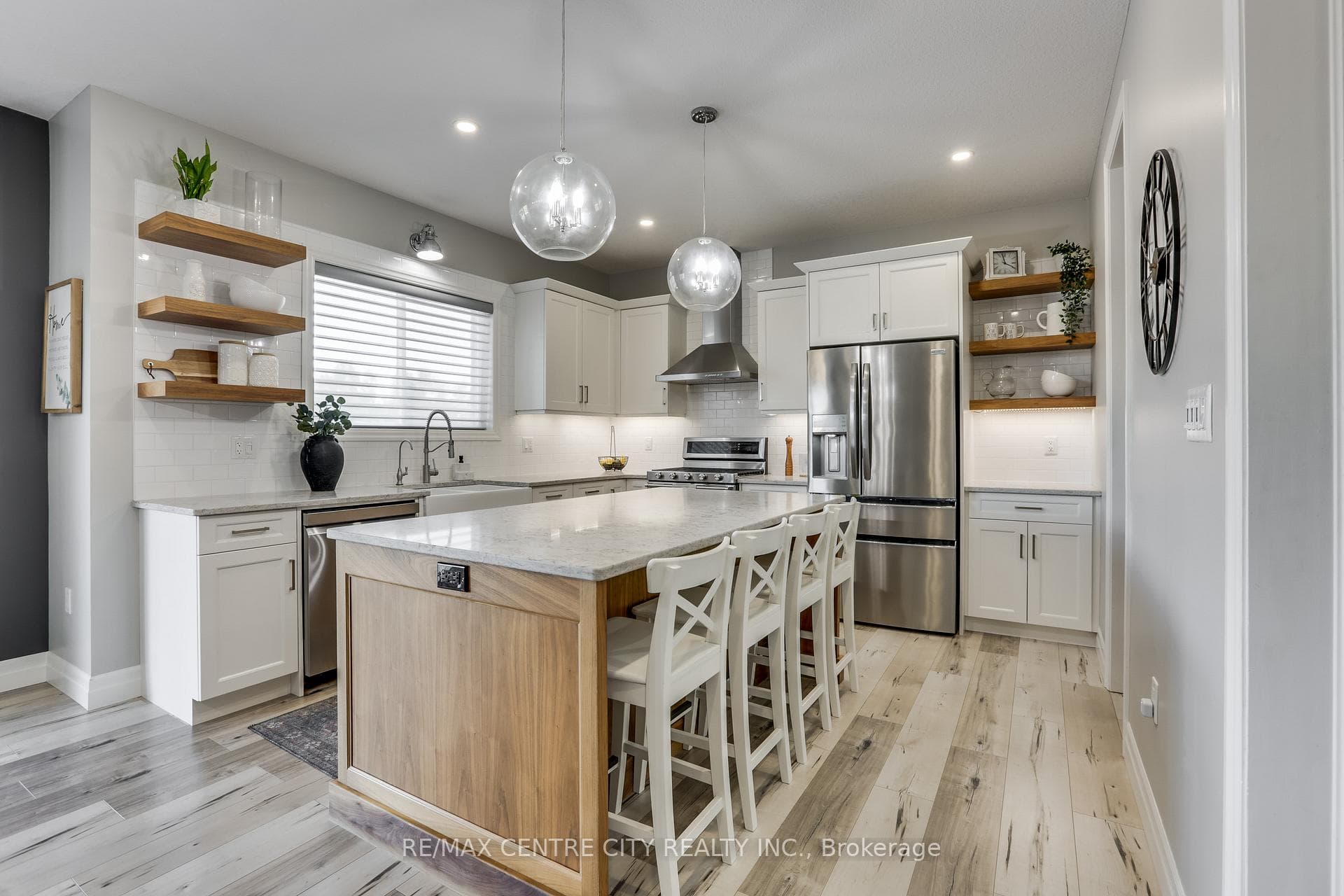108 Stuart Avenue photo 13