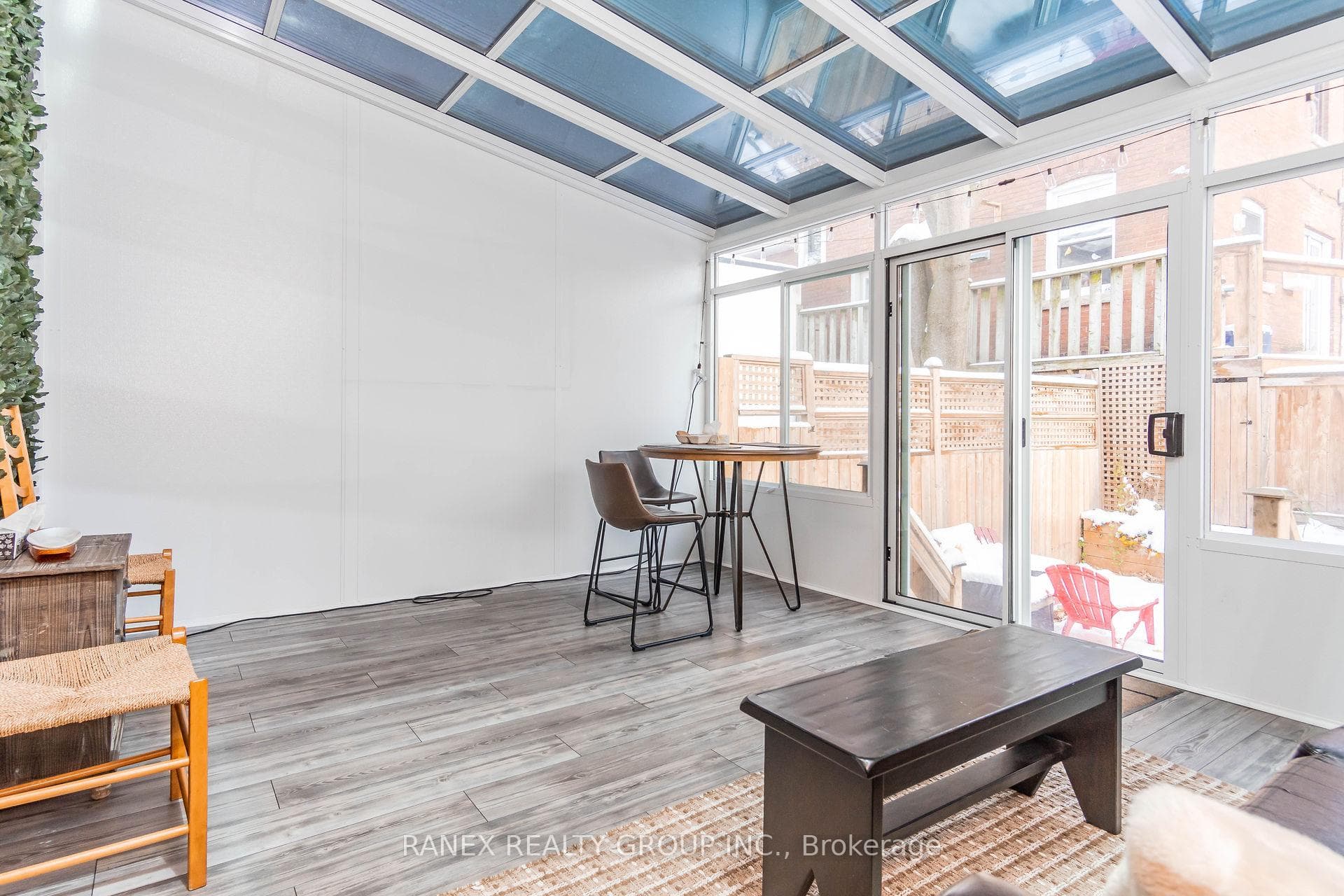 161 Indian Grove photo 16