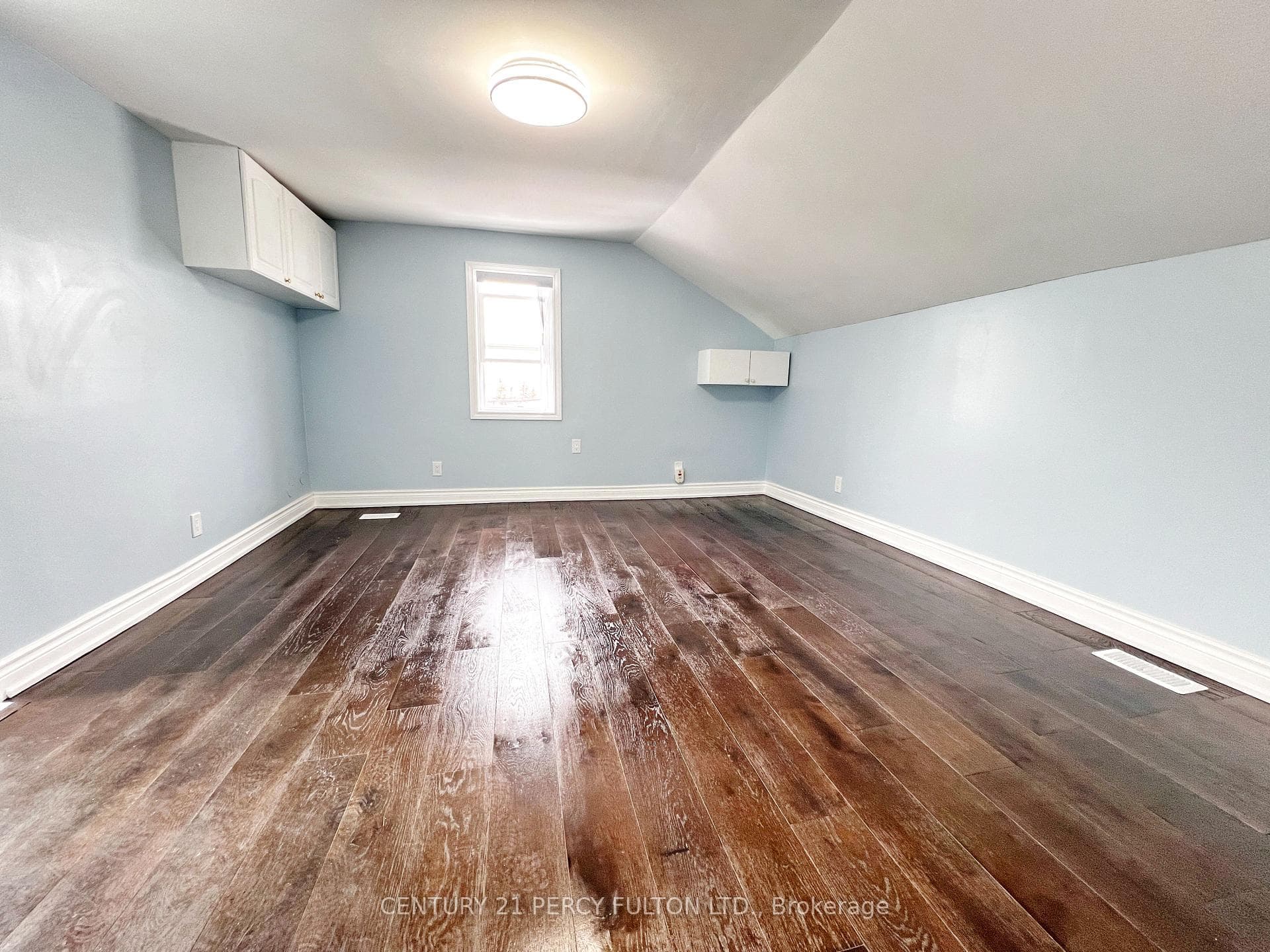 485 Birchmount Road photo 5