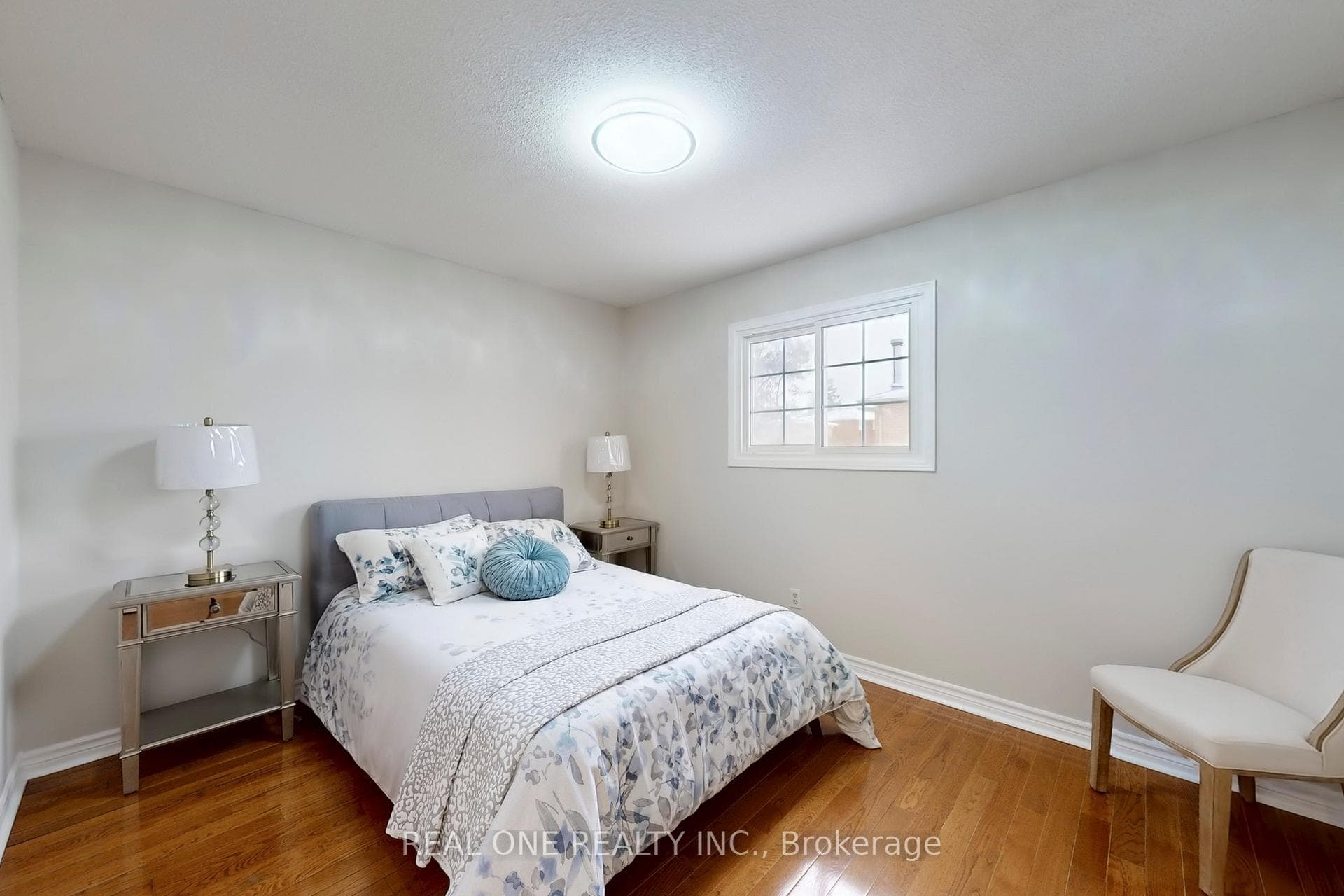 10 Squire Drive photo 35