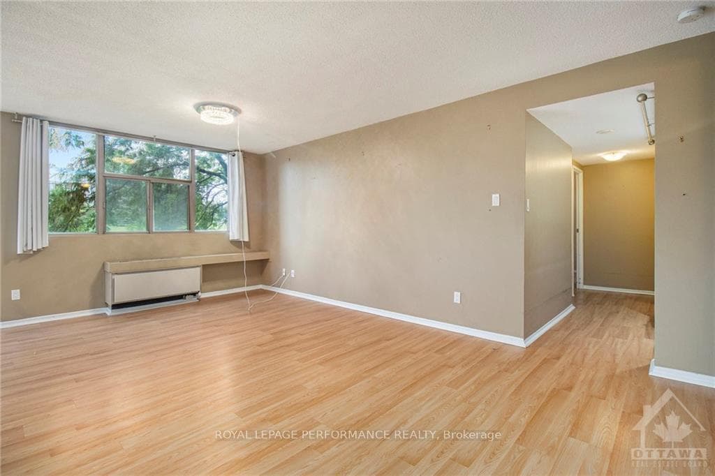 2760 CAROUSEL Crescent Unit 204 photo 19