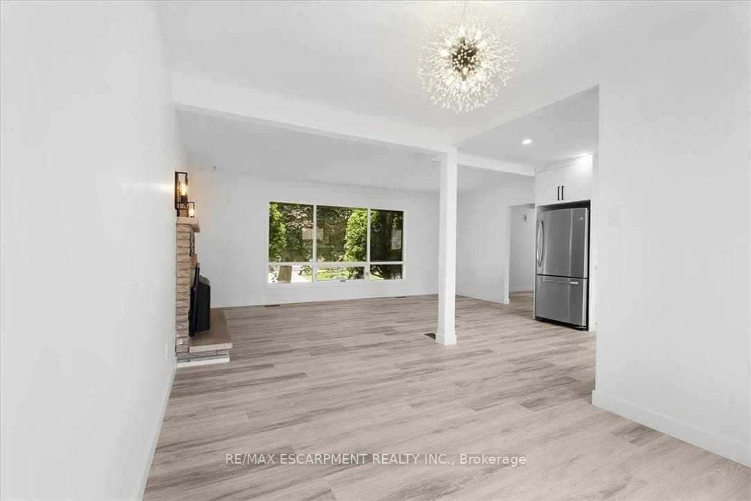 345 BERKINDALE Drive photo 8
