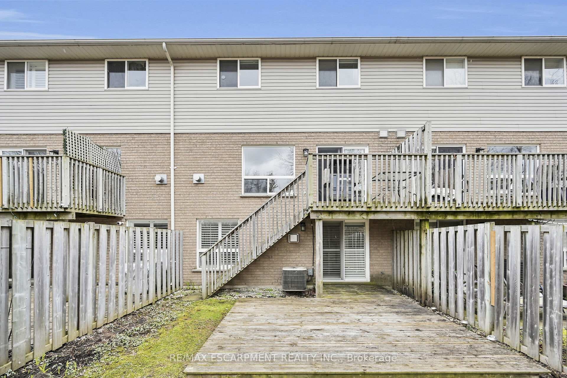 2151 Walkers Line Unit 10 photo 38