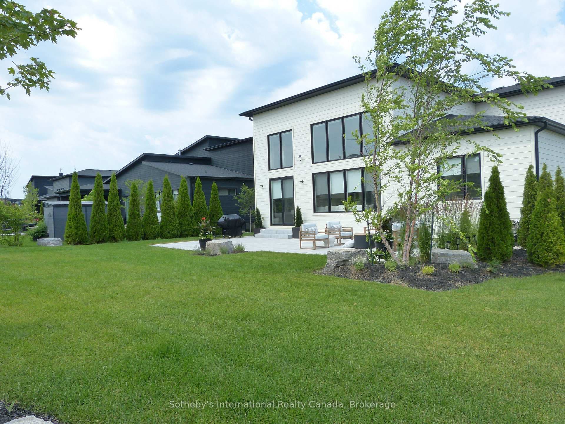 Spacious Backyard