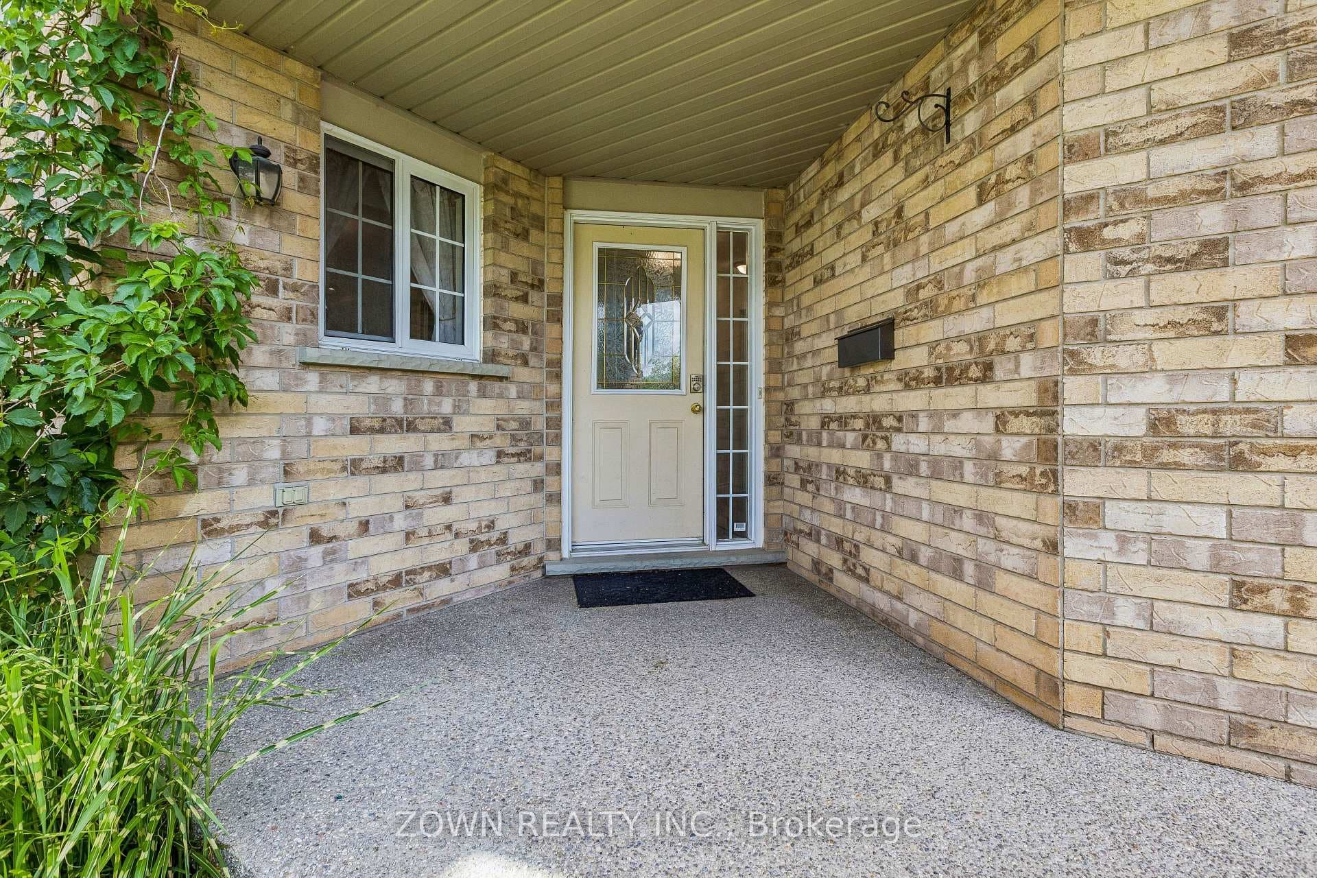 60 Marl Meadow Drive photo 2