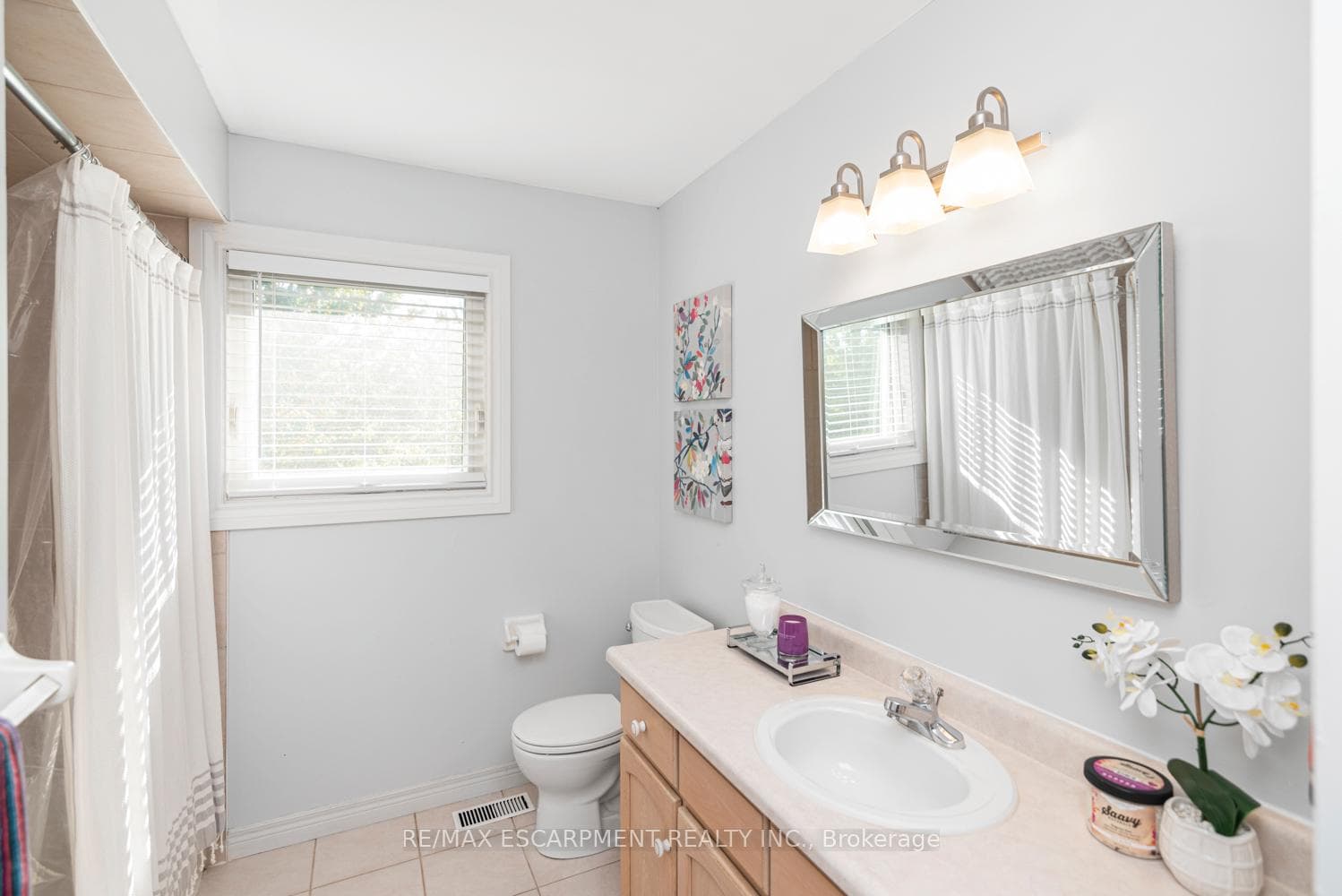 88 Gatestone Drive photo 26