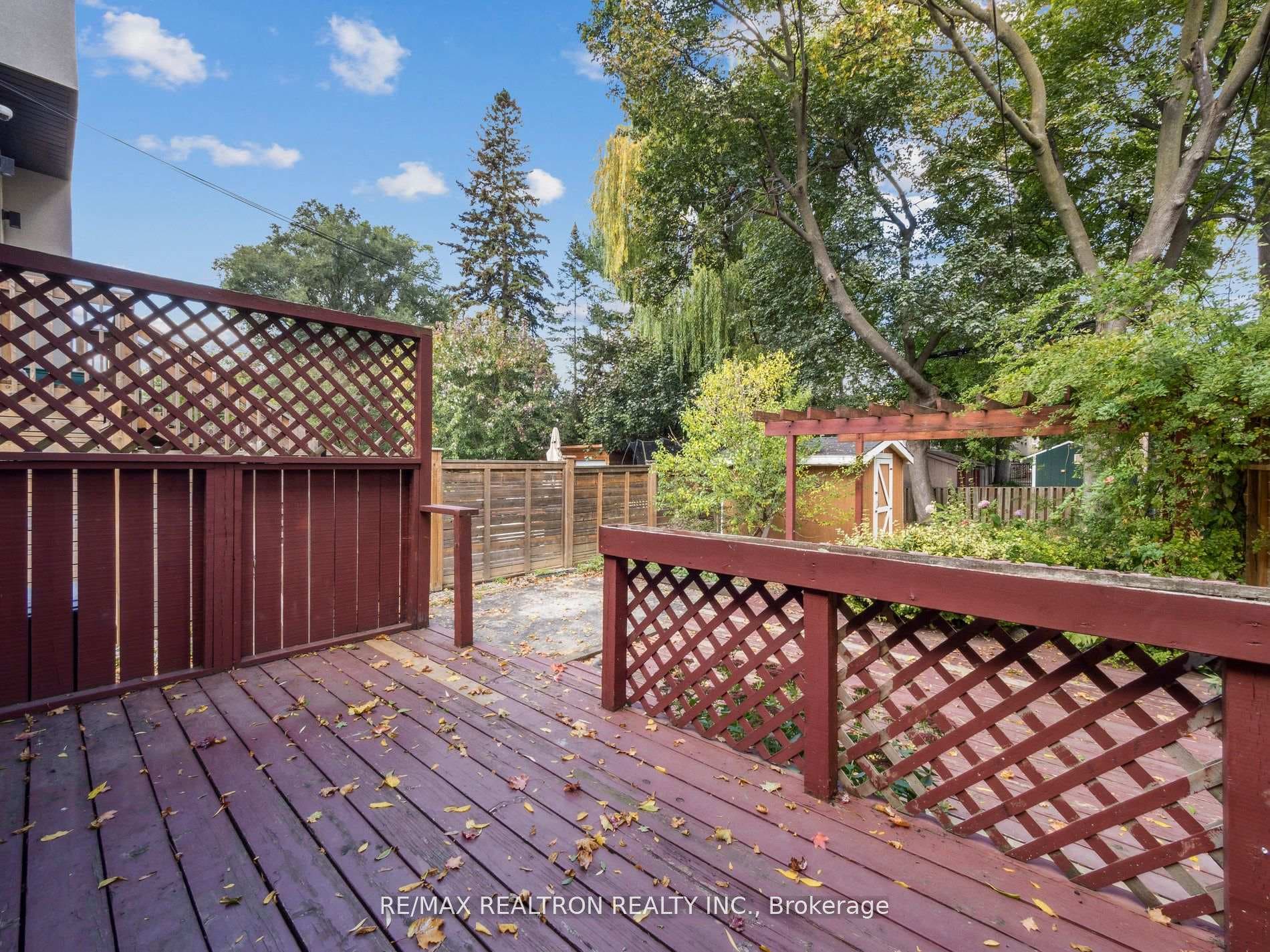 186 Wanless Avenue photo 40