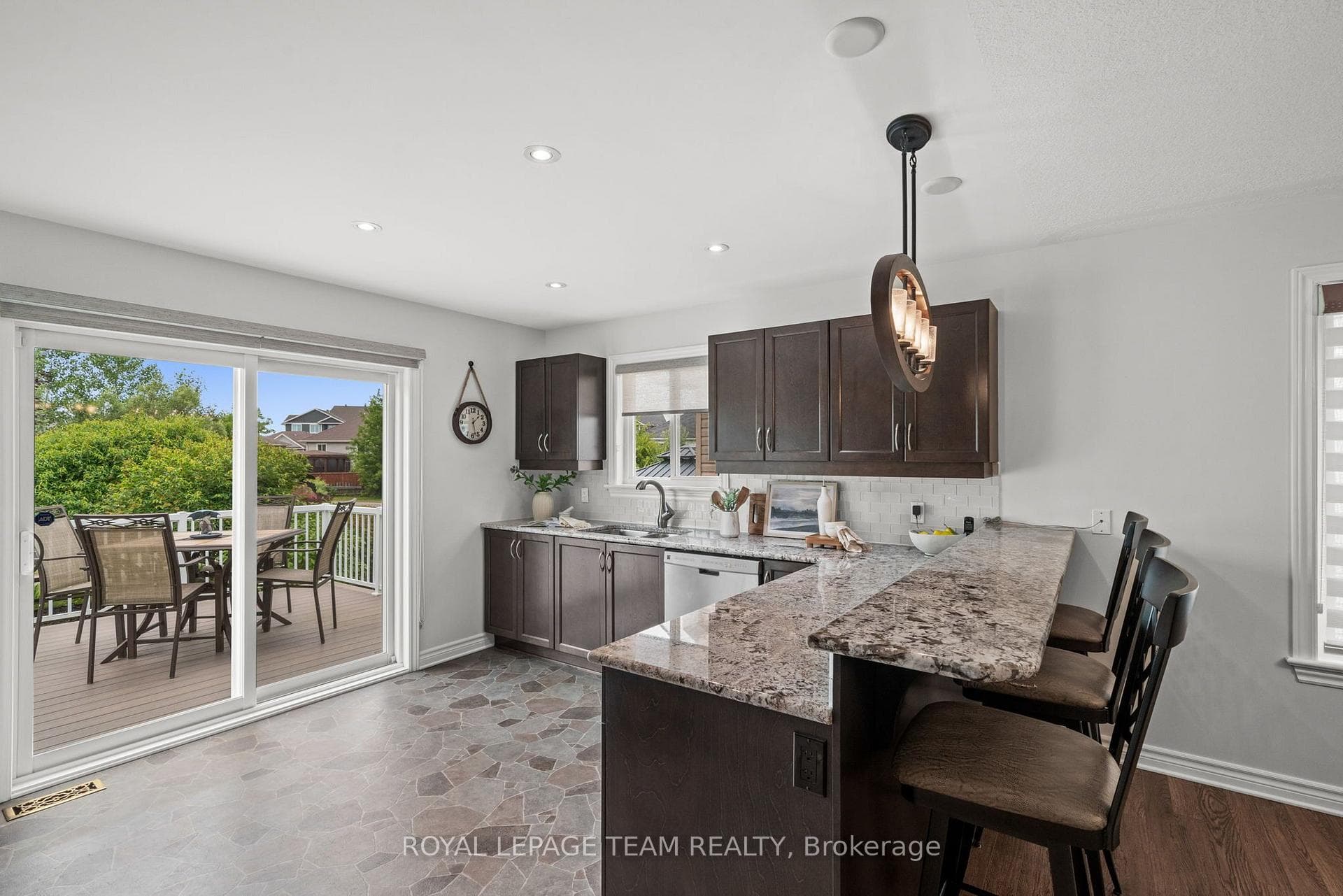 2941 Wellington Road photo 14