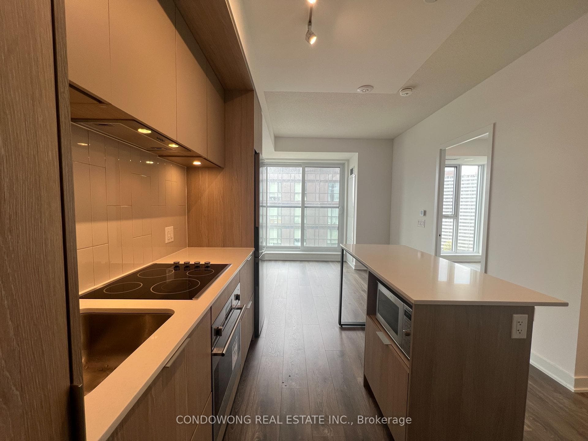 130 River Street Unit 1109 photo 2