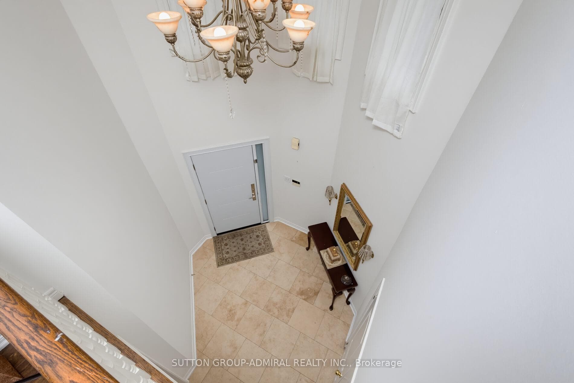 27 Pine Hollow Crescent photo 5