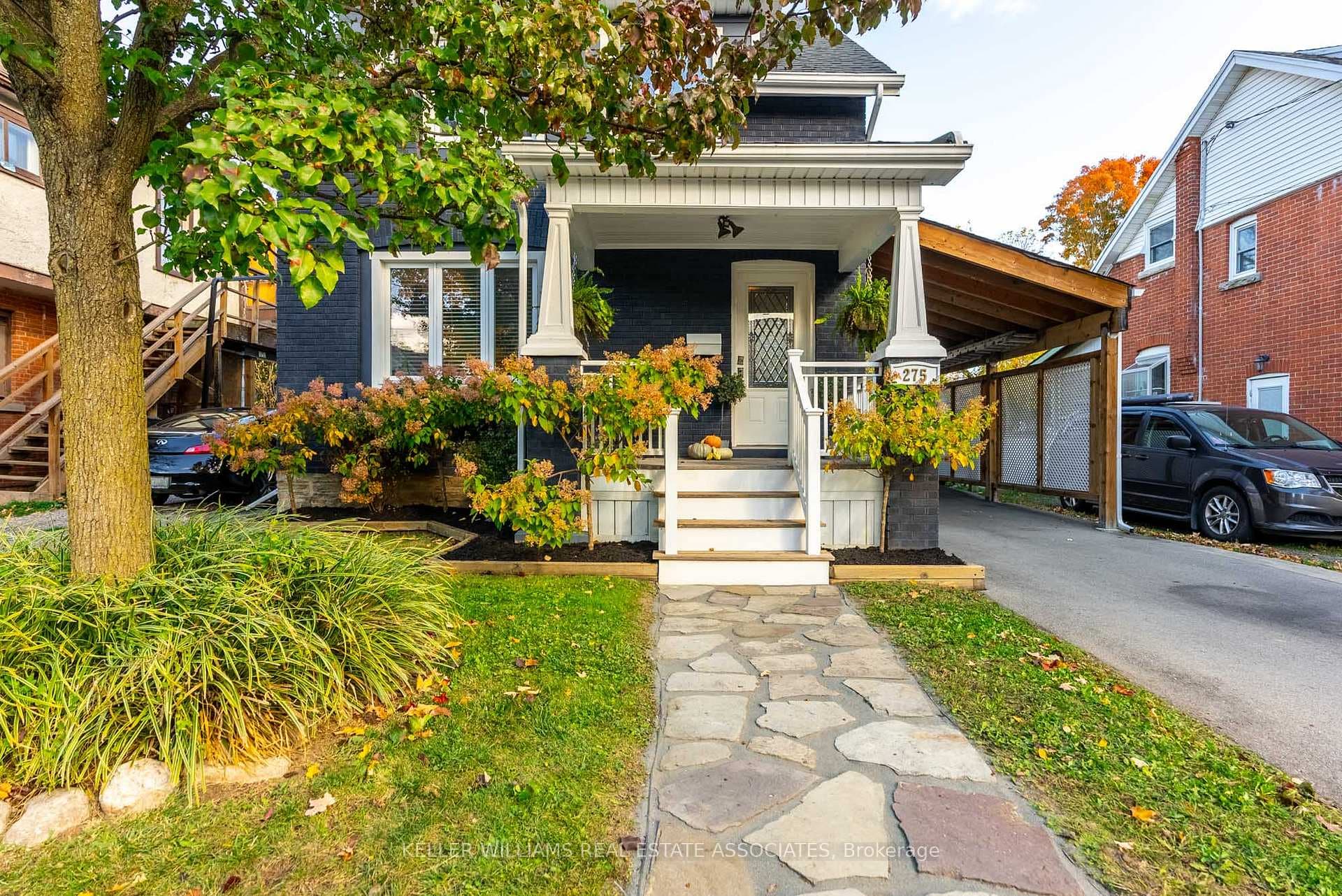 275 Macnab Street photo 2