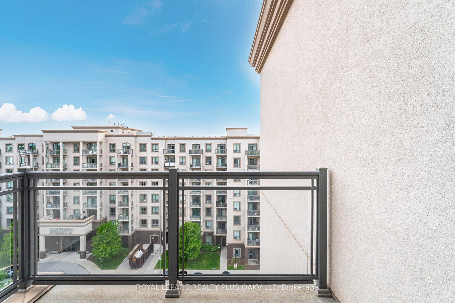 2486 Old Bronte Road Unit 804 photo 26