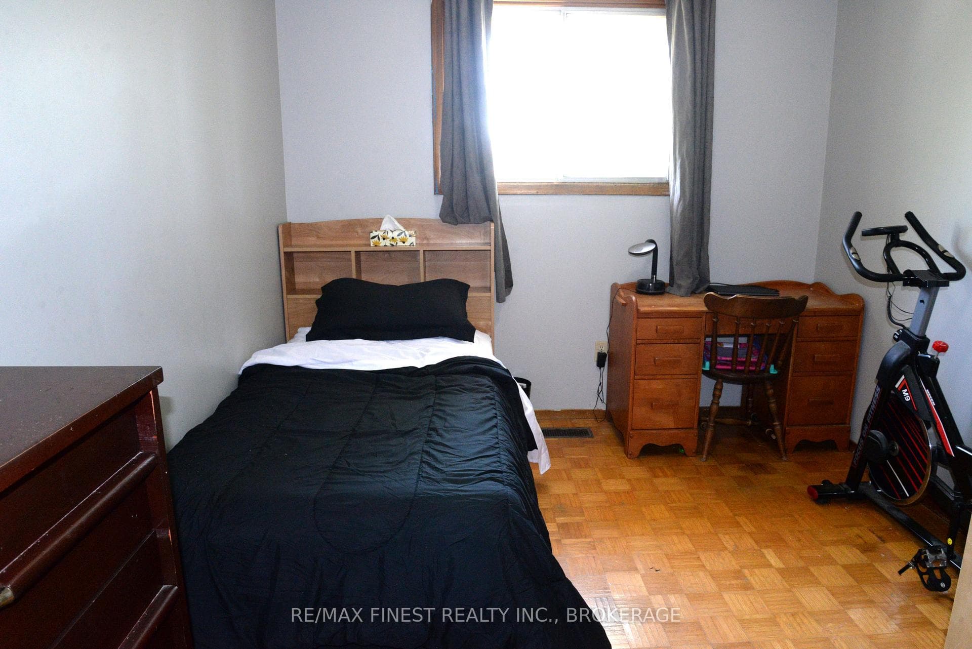 48 Abbey Dale Court photo 15