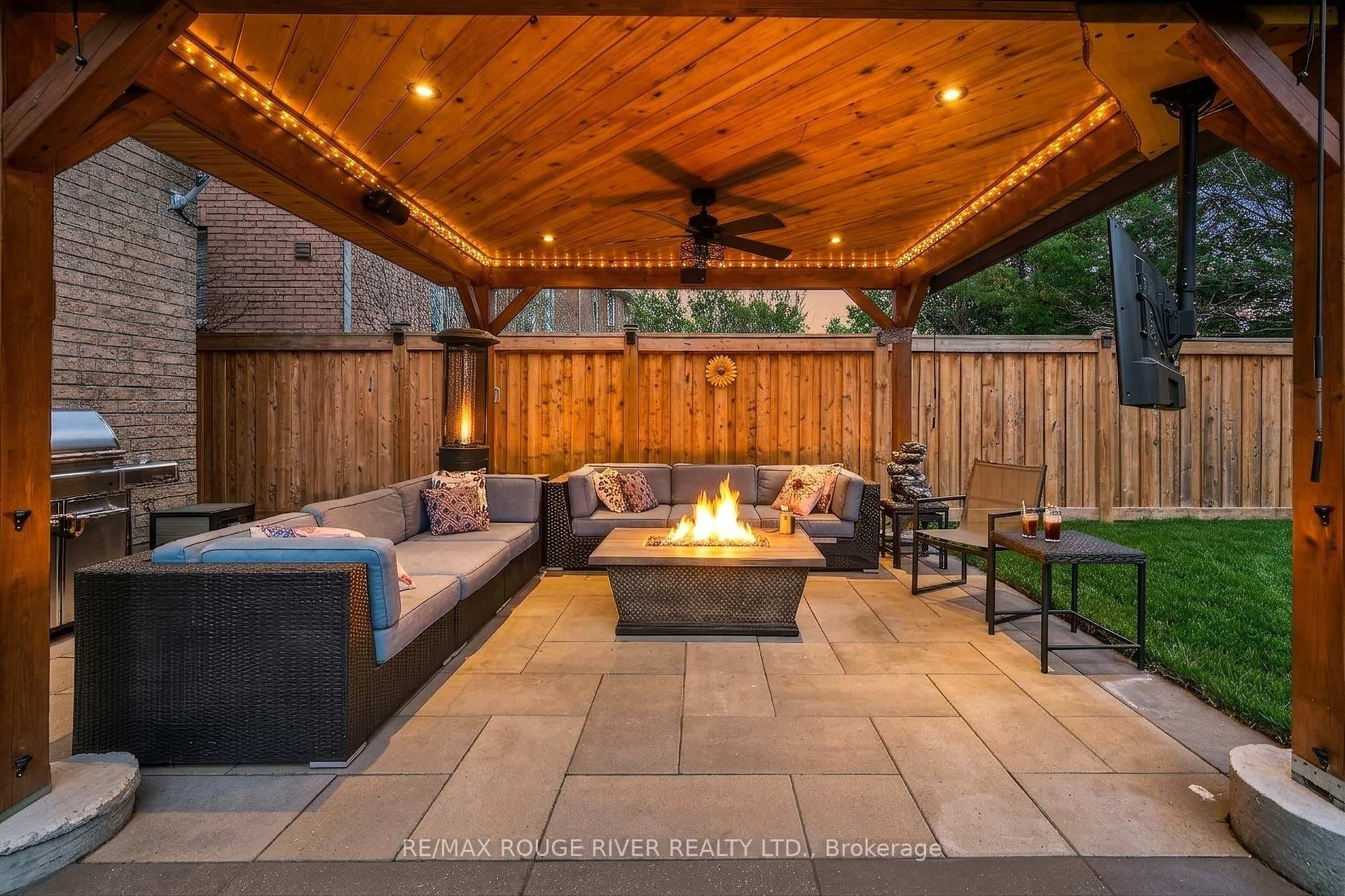 51 Vineyard Avenue photo 41