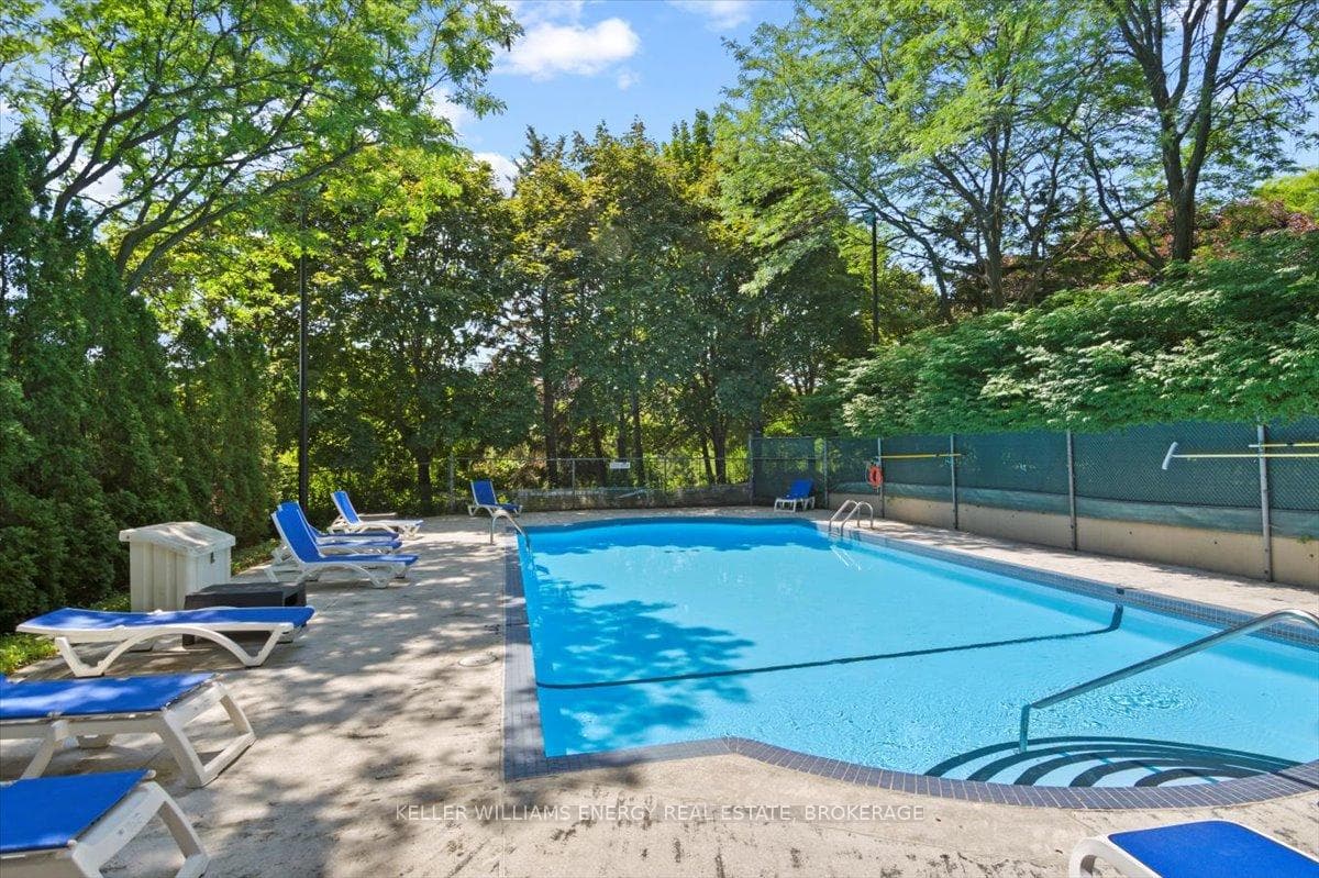 4727 Sheppard Avenue Unit 312 photo 5