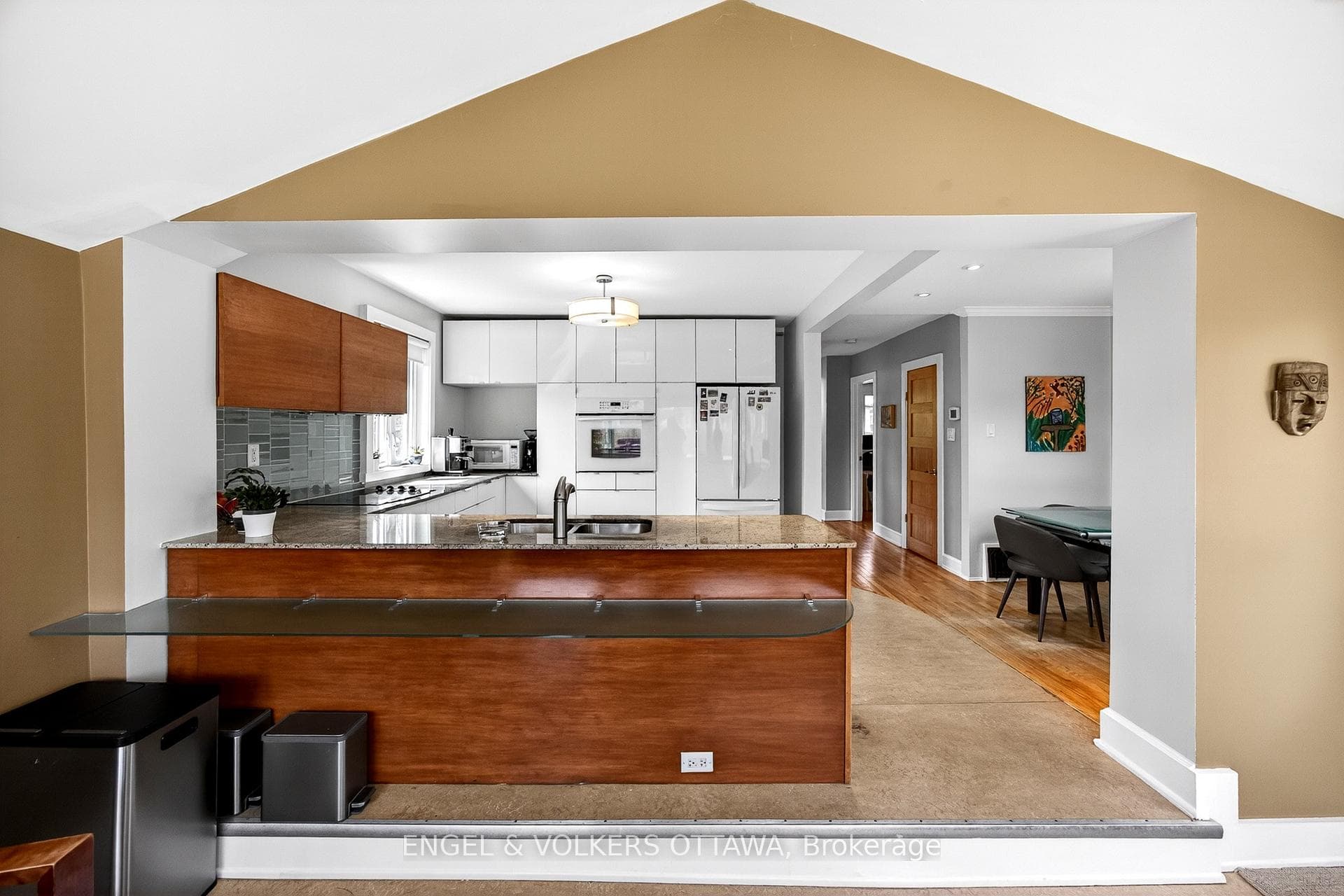166 Wesley Avenue photo 12