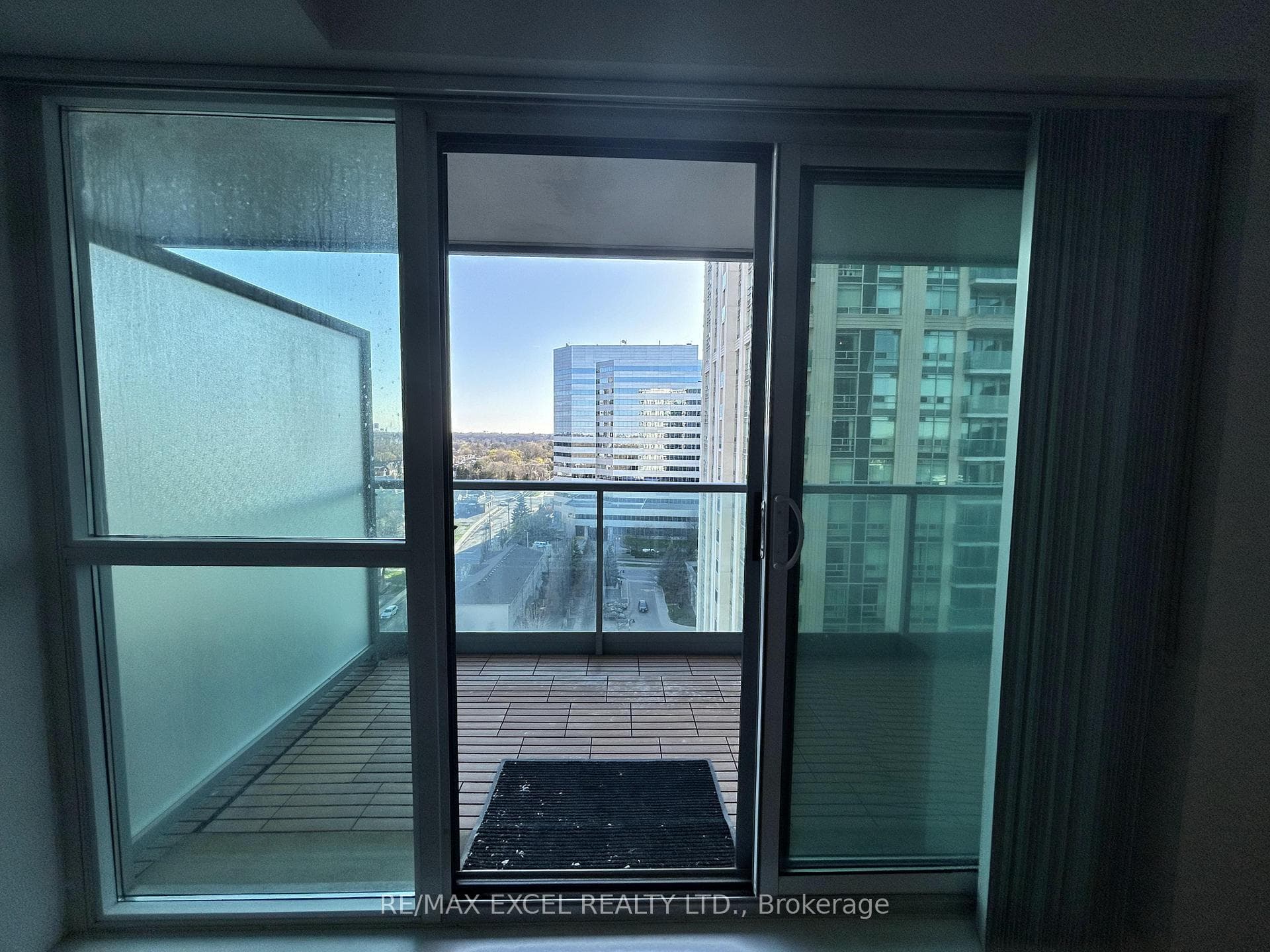 17 Anndale Drive Unit 1602 photo 6