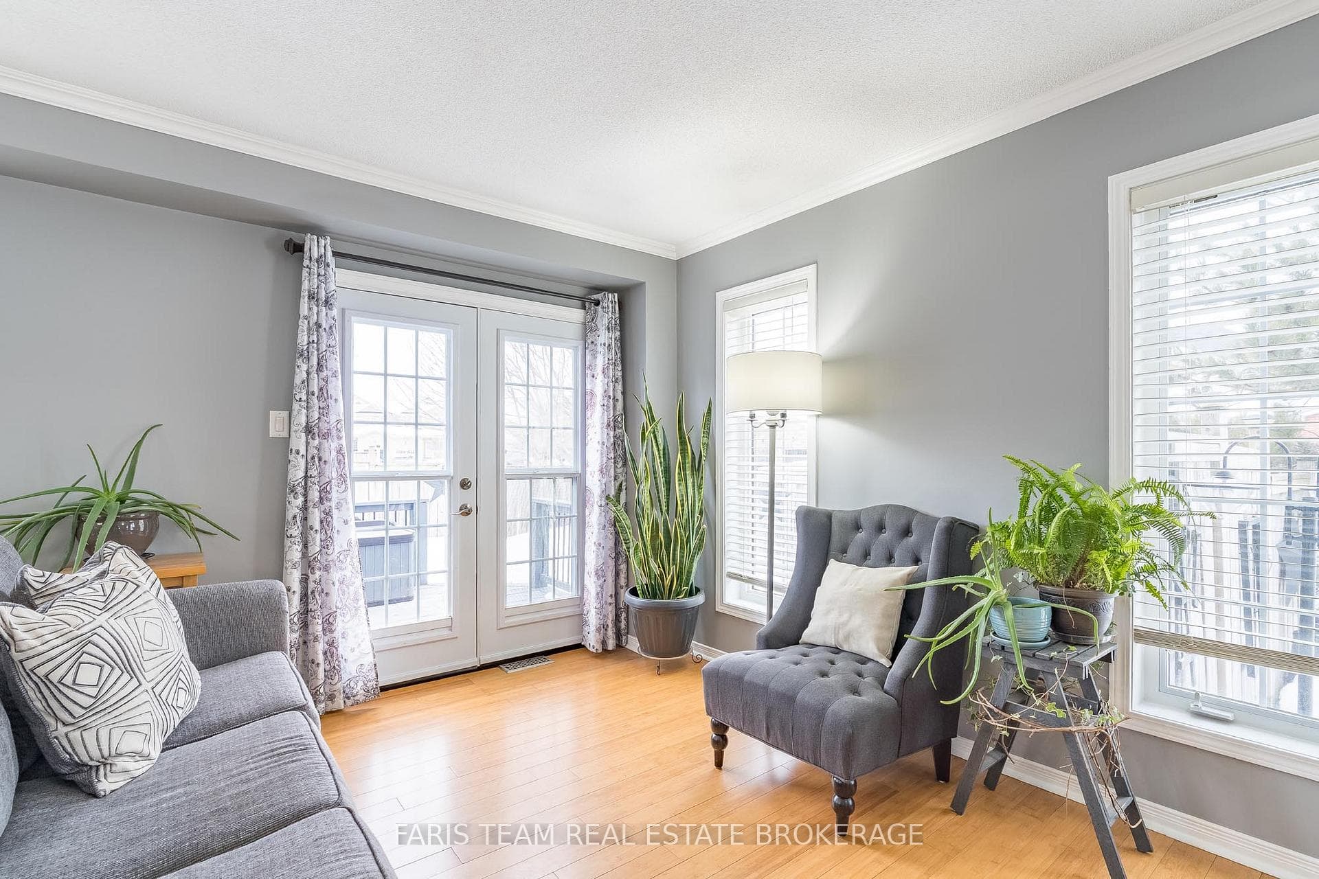 88 Lookout Street photo 21