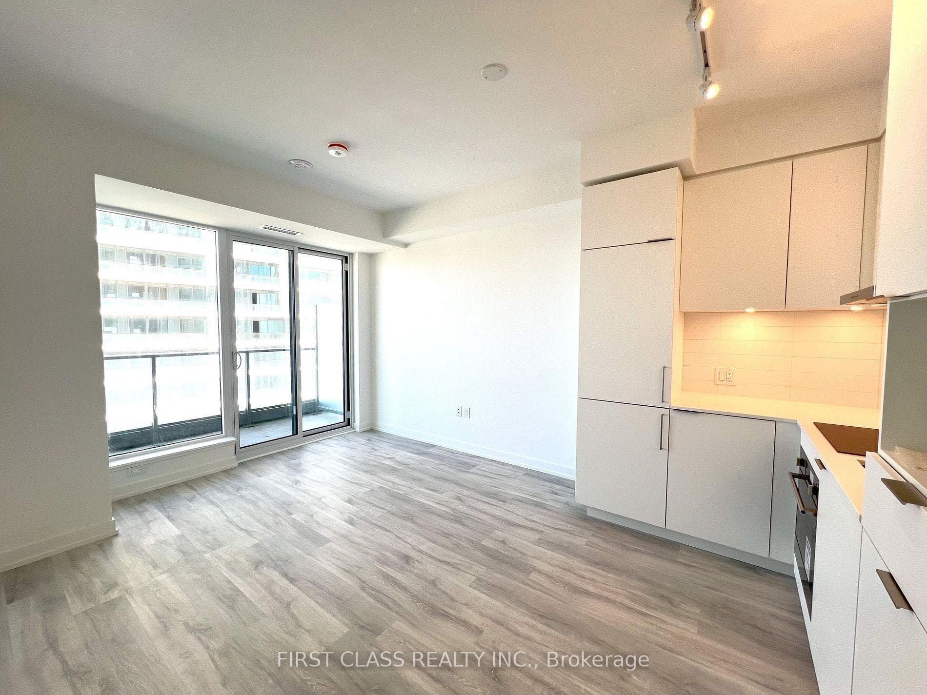 8 Olympic Garden Drive Unit 2610 photo 3