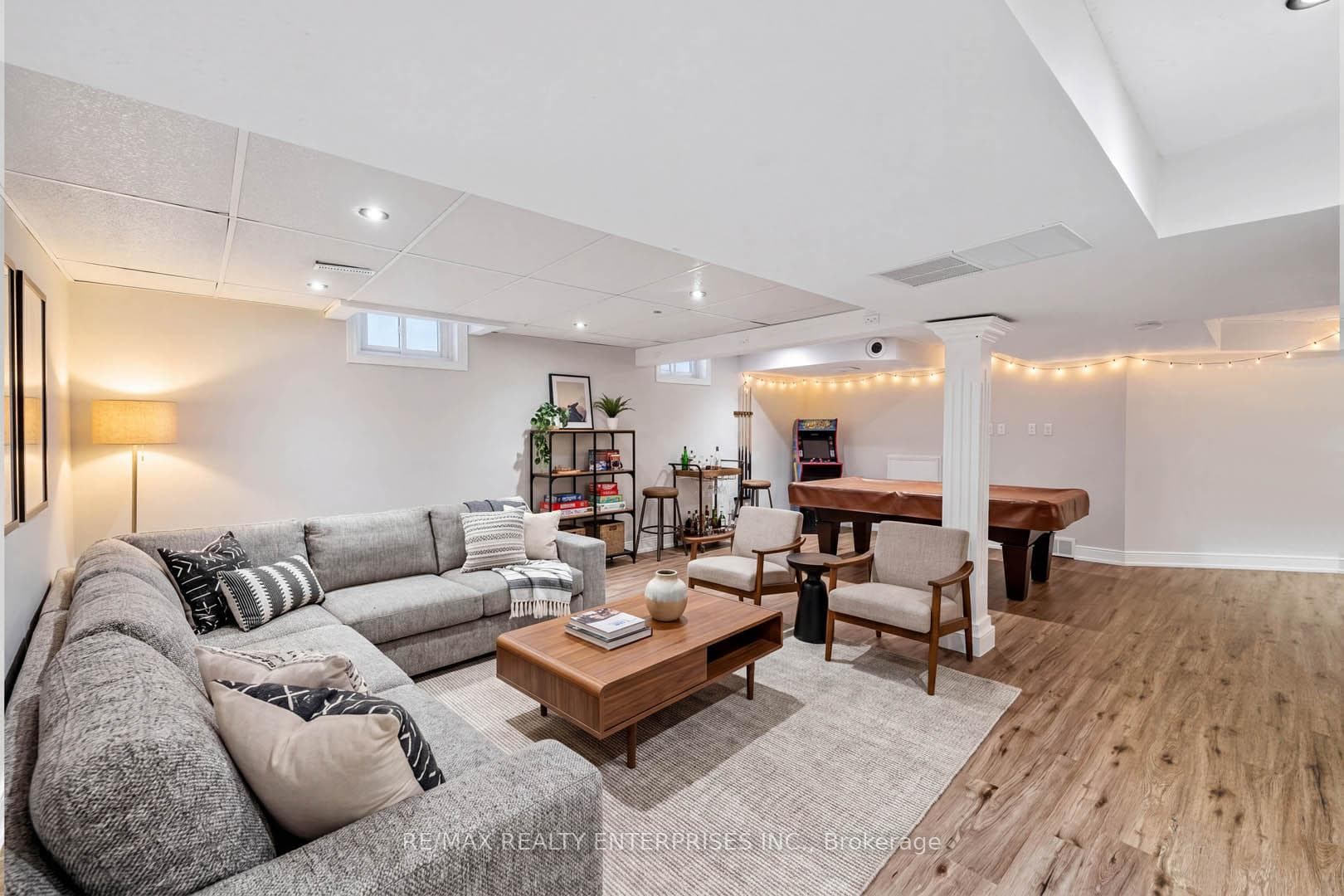46 Robson Crescent photo 18