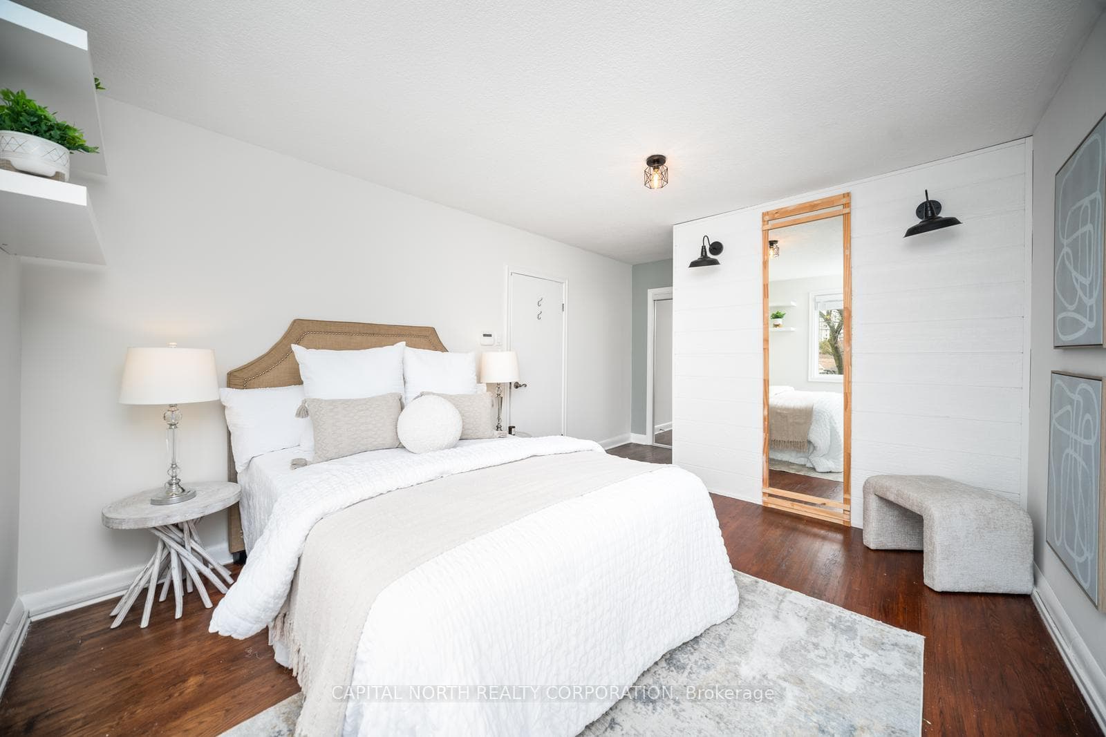 142 McIntosh Street photo 23
