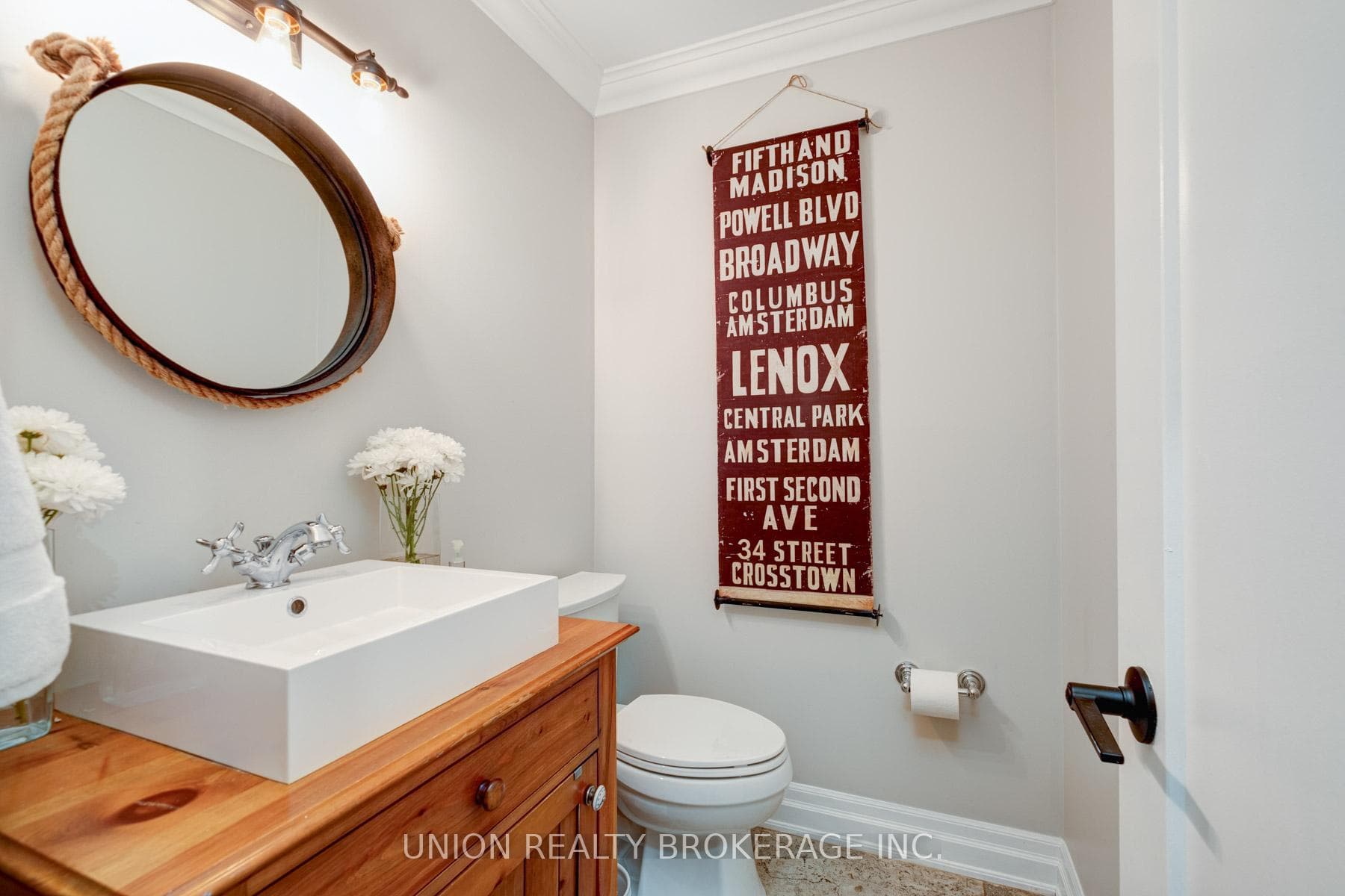 21 Courcelette Road photo 11