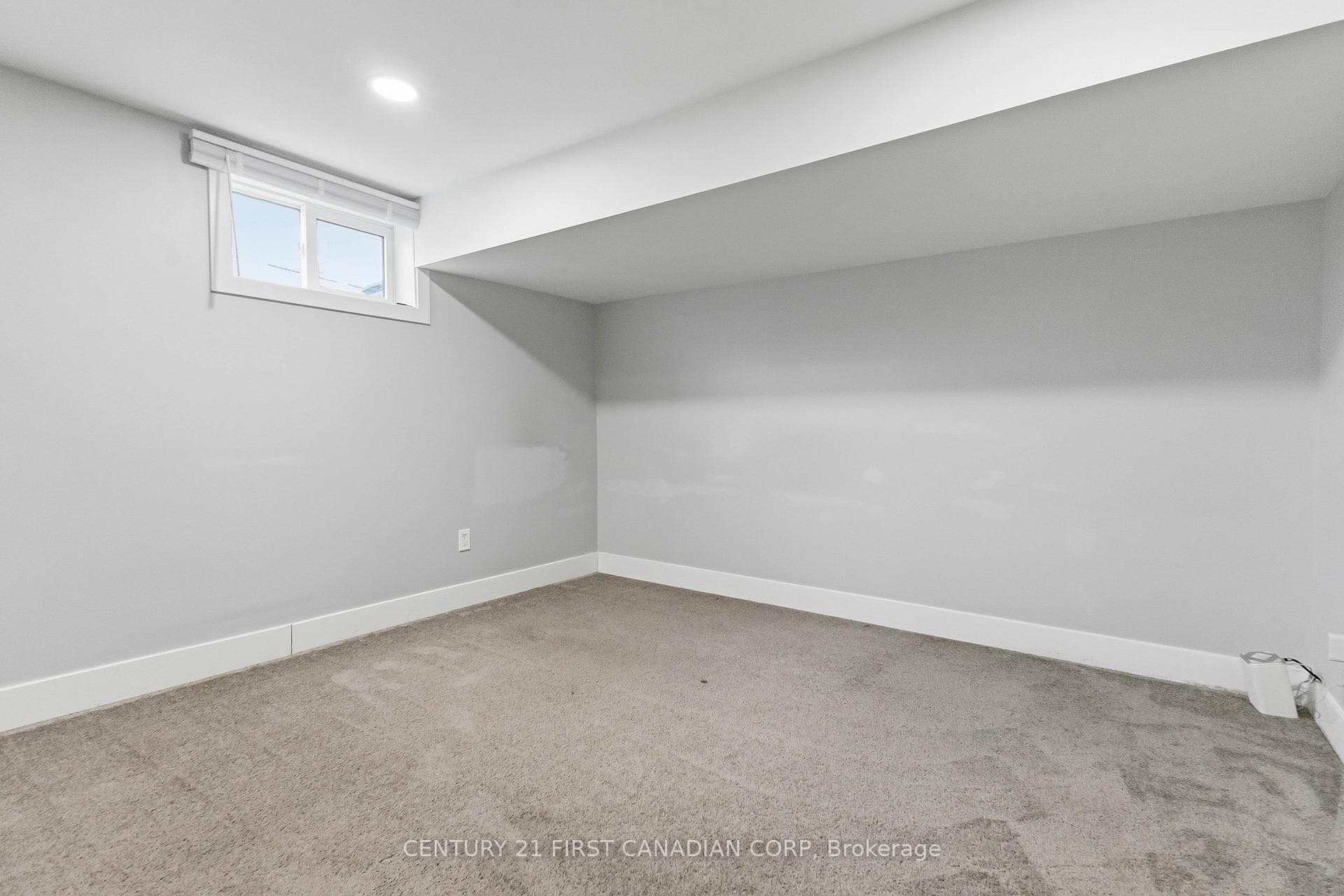 317 Manitoba Street photo 23